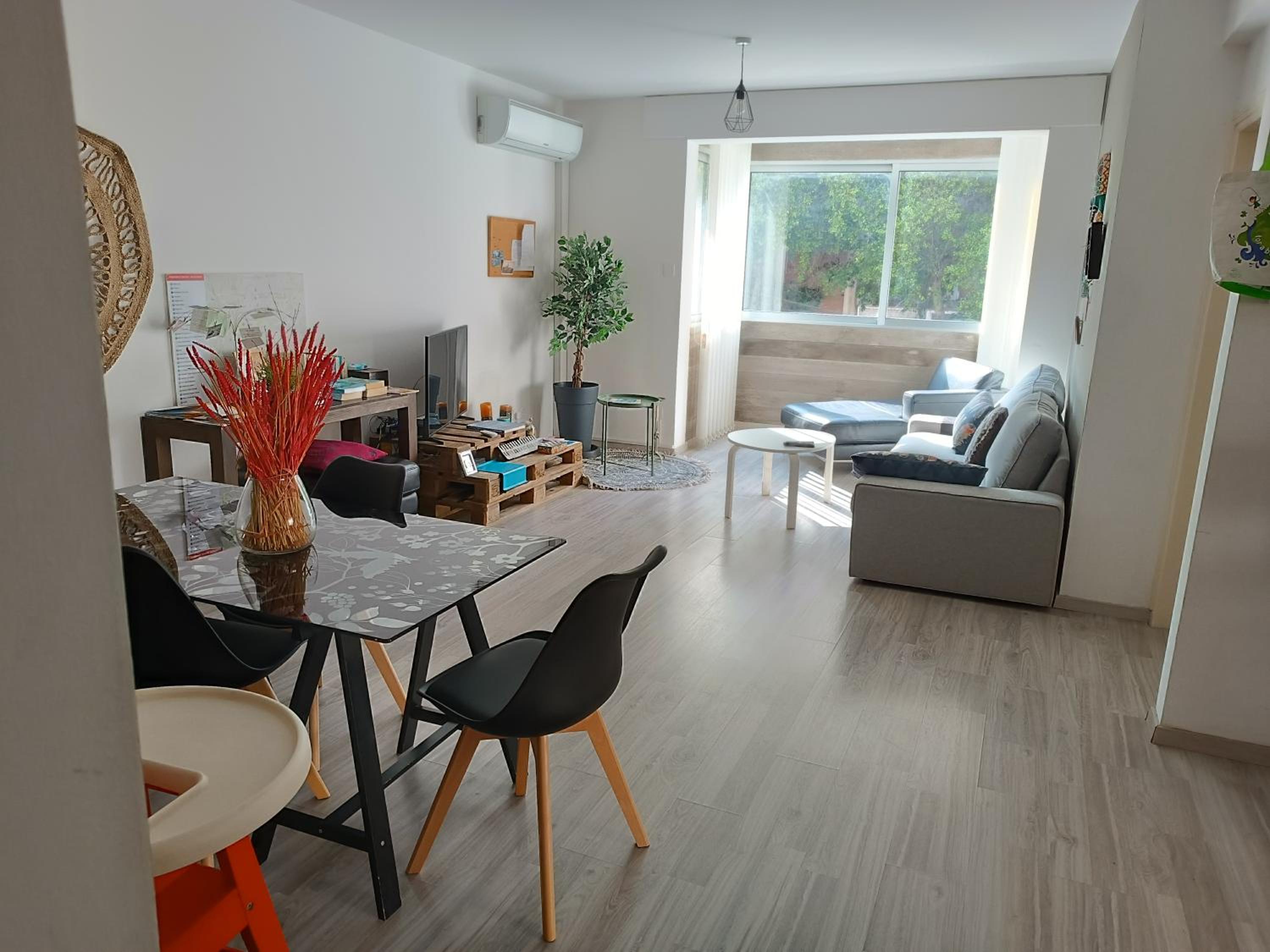 Apartment with Balcony photo 1