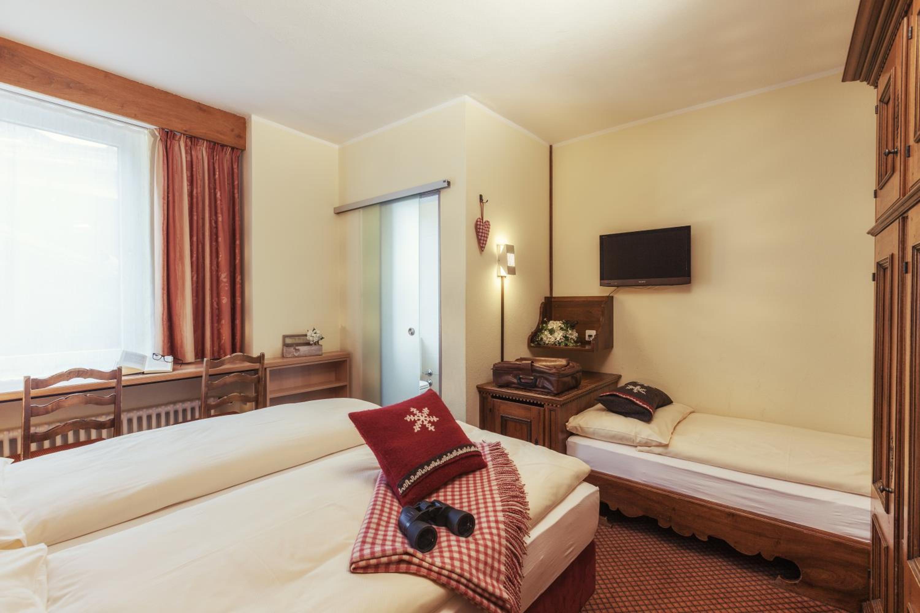 Triple Room - Photo 1