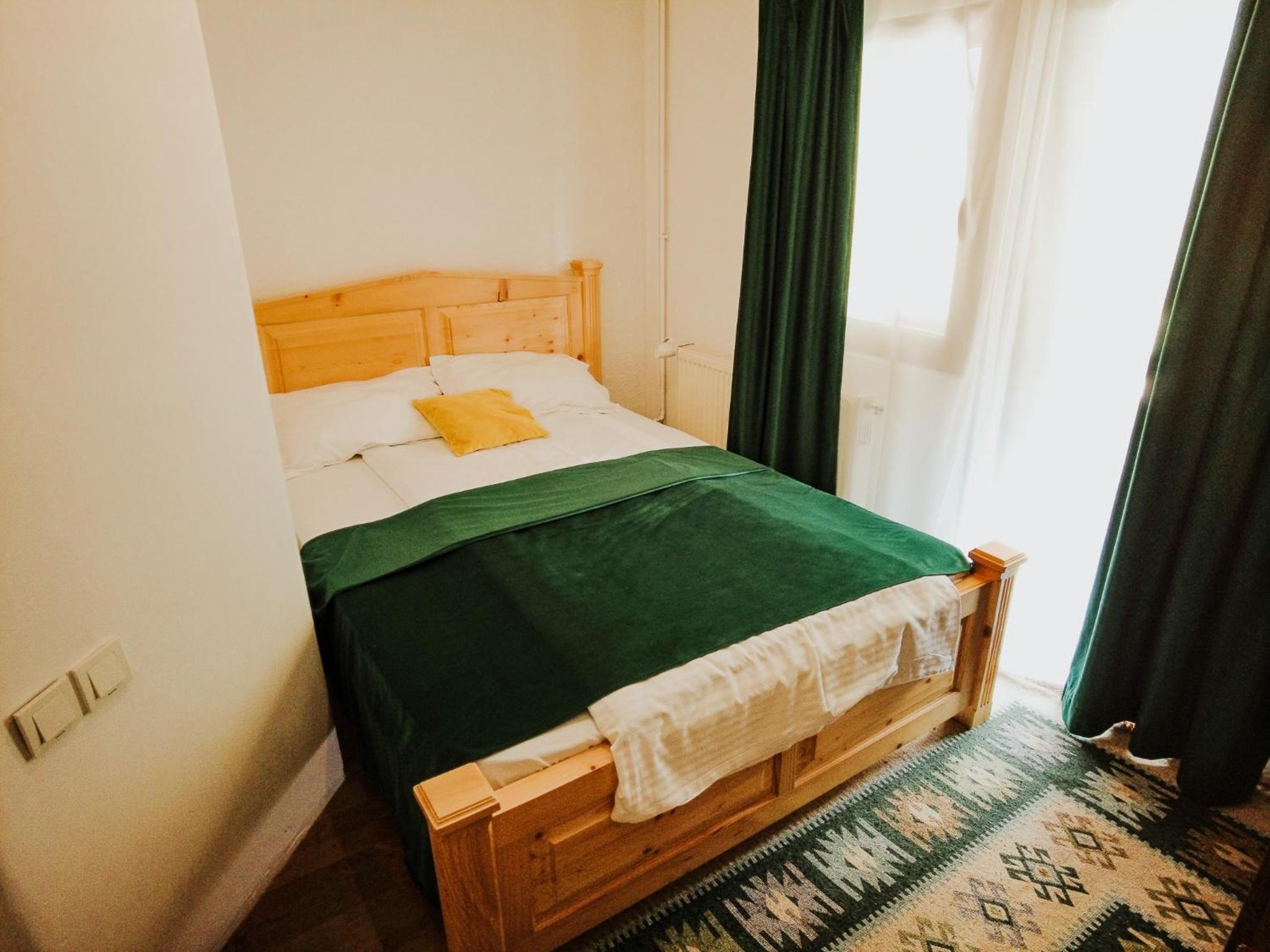 Double Room with Balcony - Photo 1