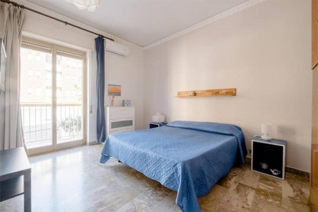 Double Room with Private Bathroom - Photo 7