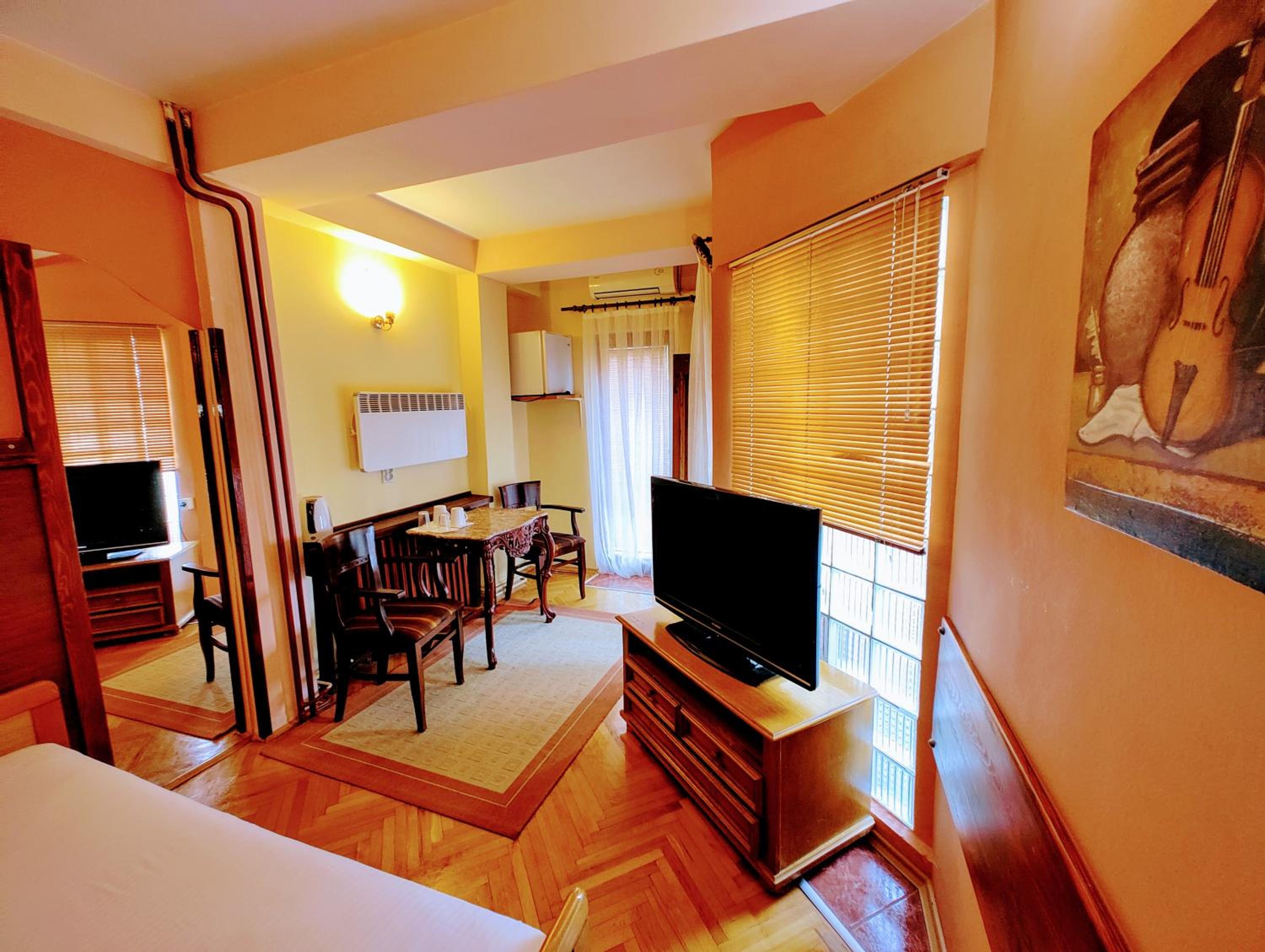 Triple Room with Balcony photo 2