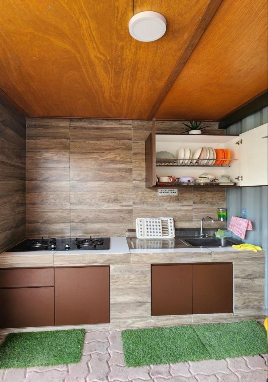 Family Room with Private Bathroom - Photo 15