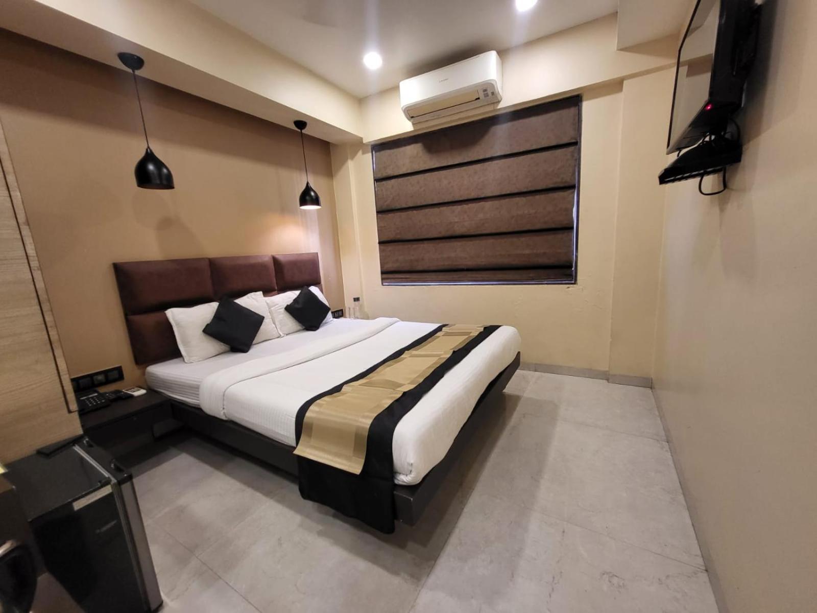 Standard Double Room - Photo 5