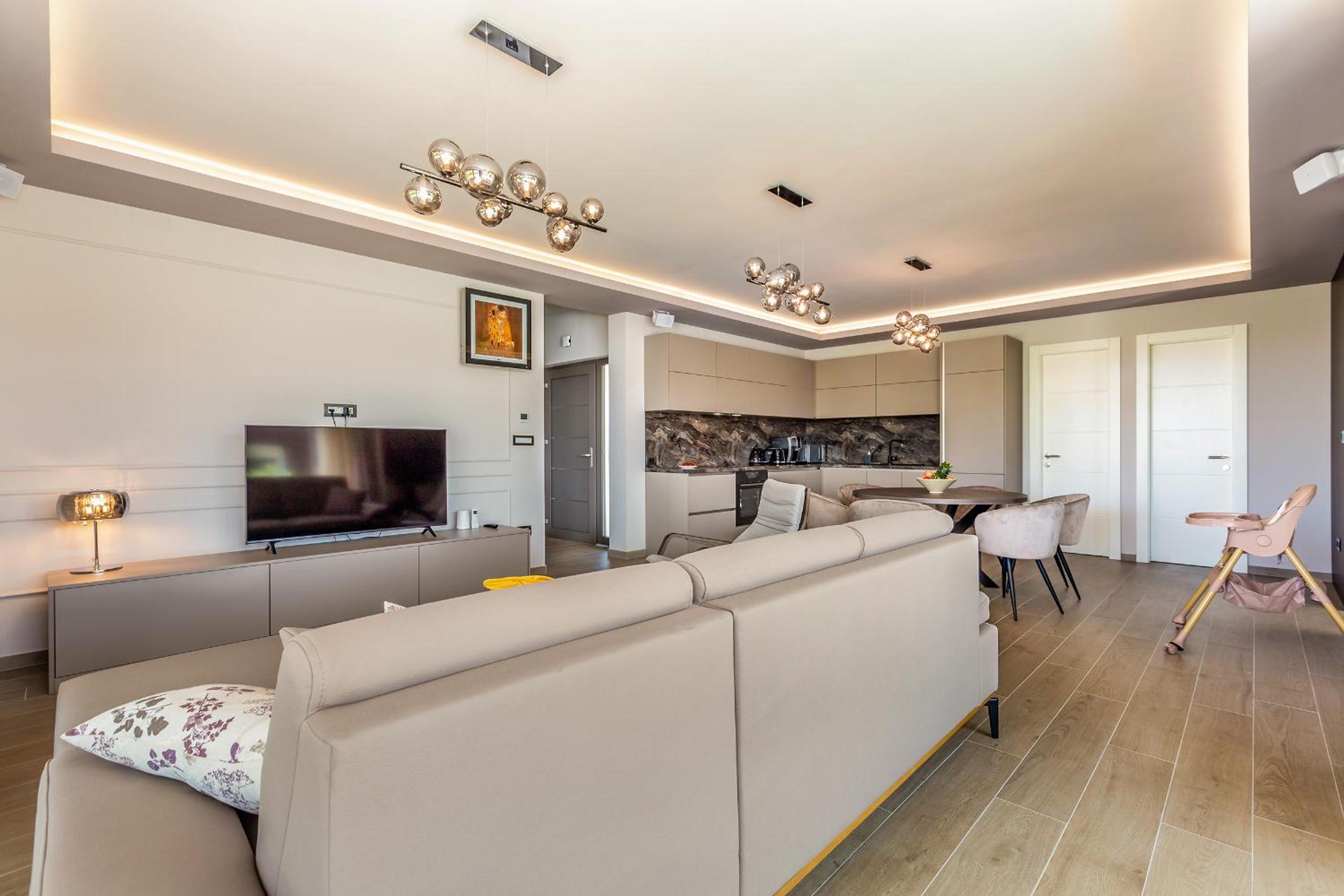 Three-Bedroom Villa photo 1