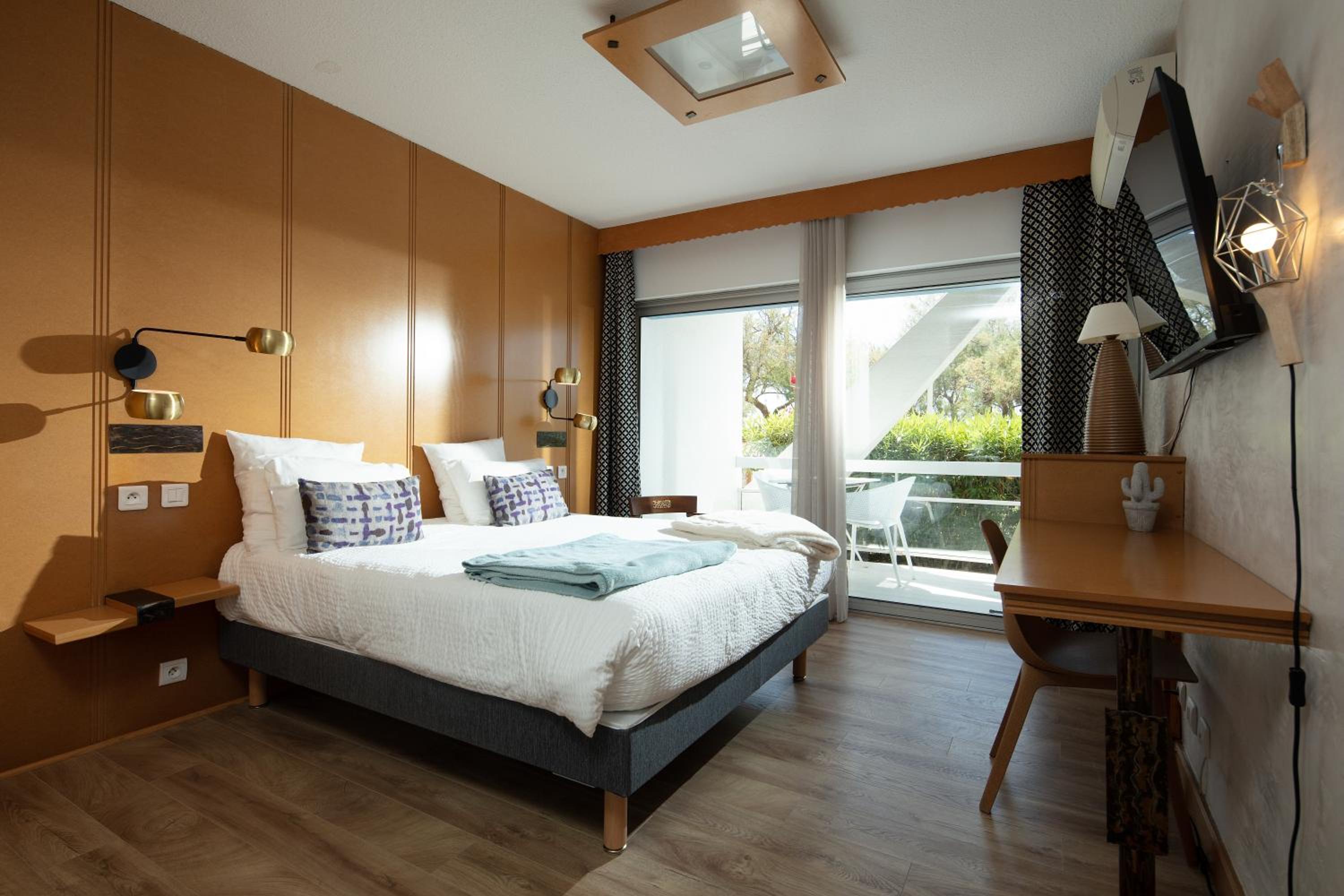Double Room - Disability Access photo 2