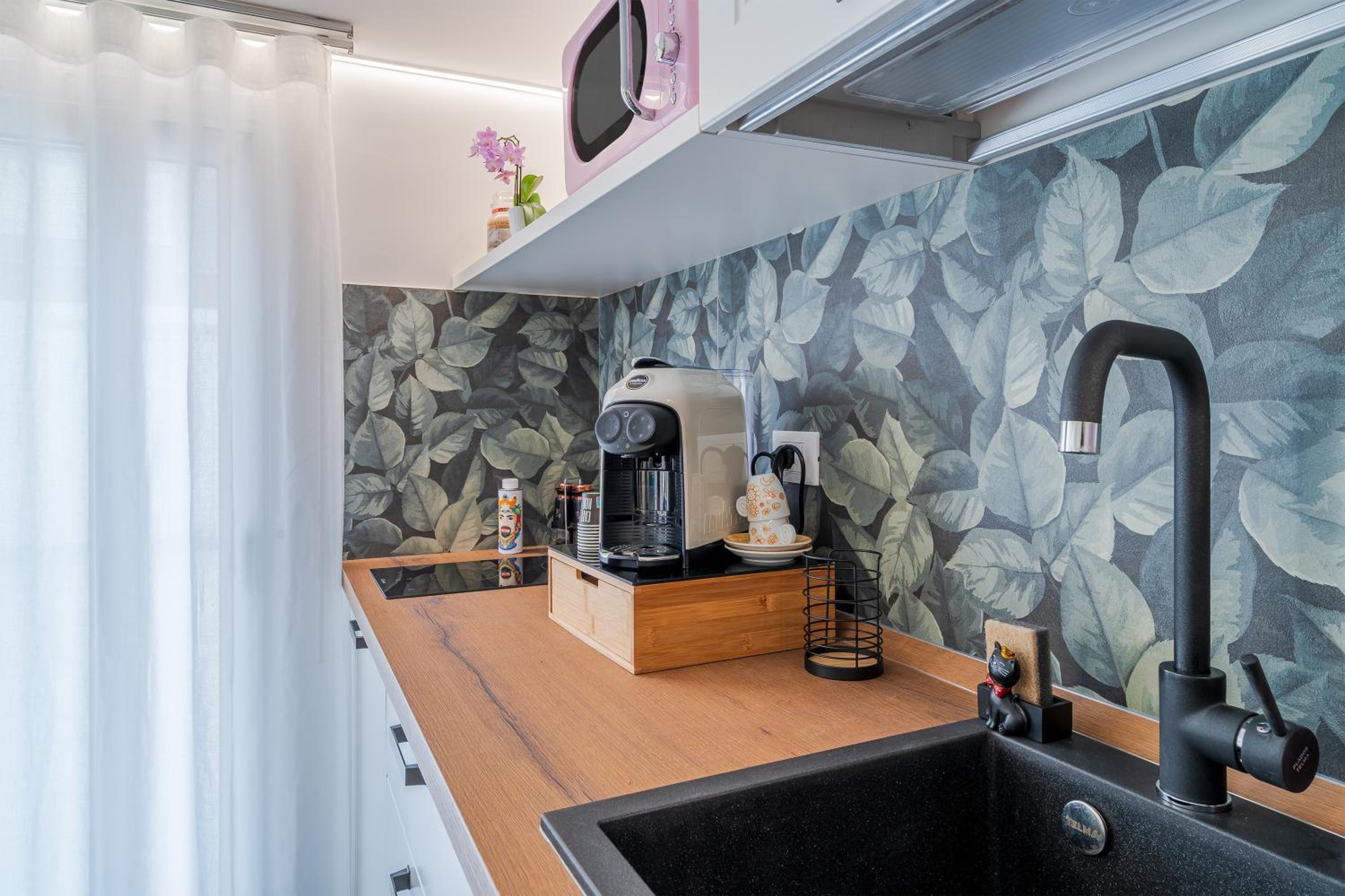One-Bedroom Apartment with Garden View photo 2