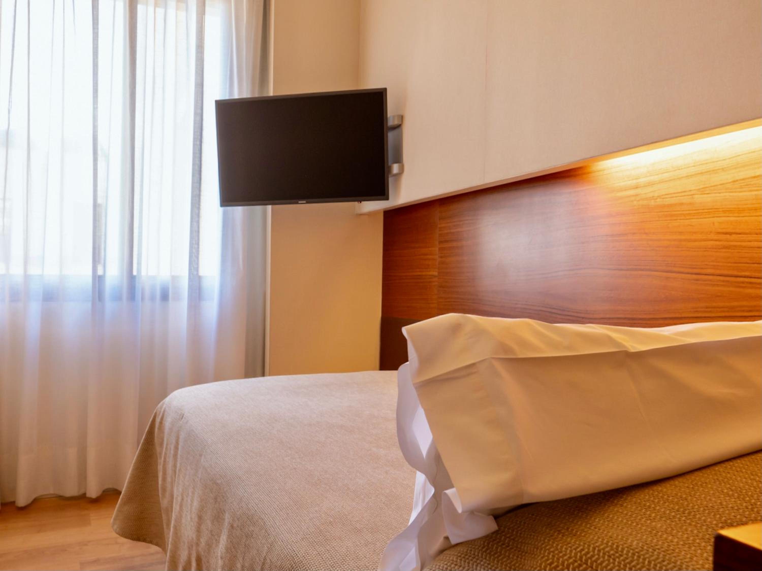 Single Room photo 2