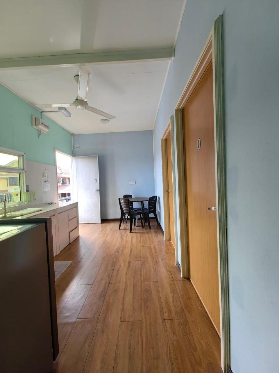 Double Room with Private Bathroom - Photo 20