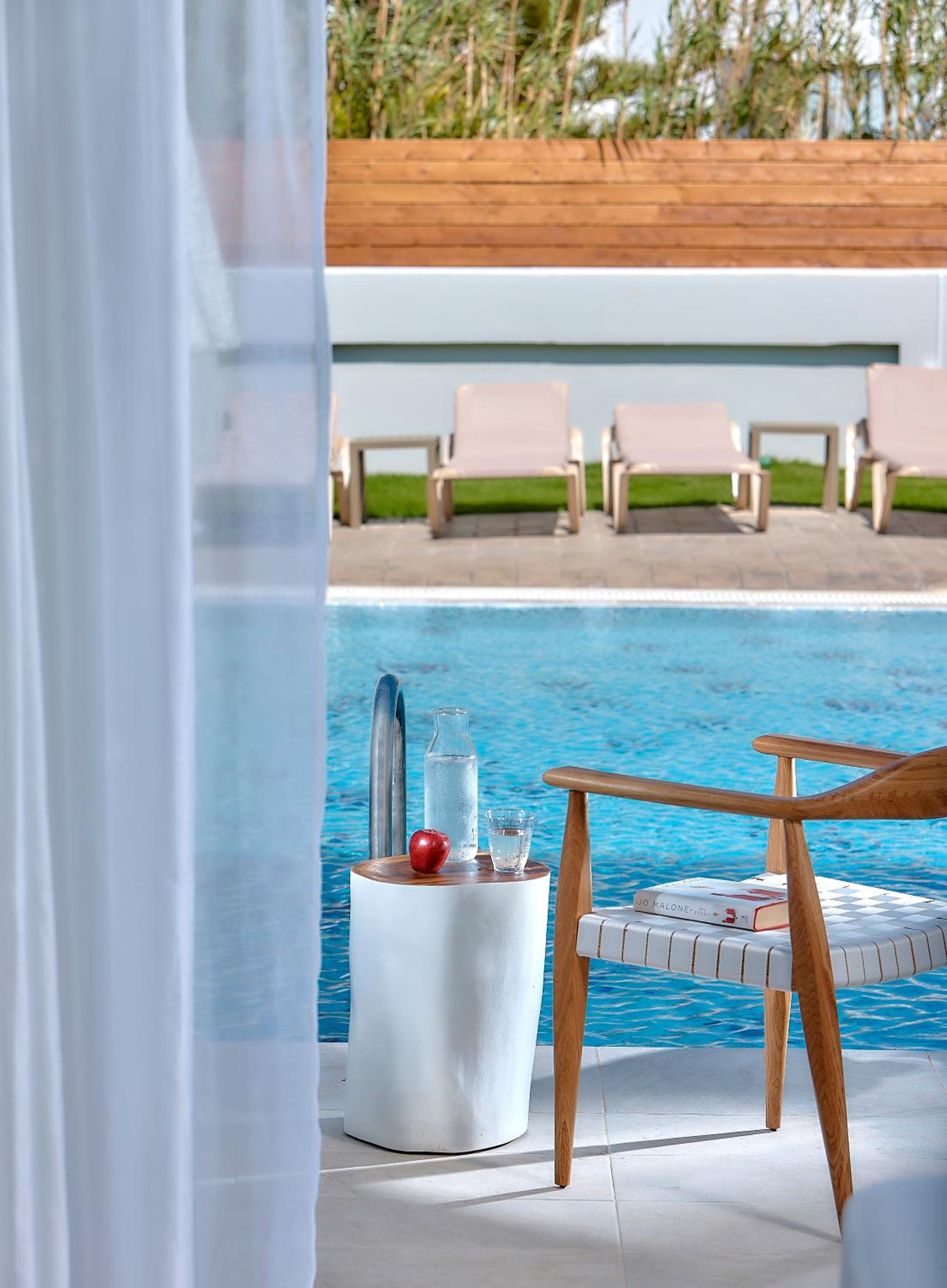 Junior Suite with Pool View - Photo 1