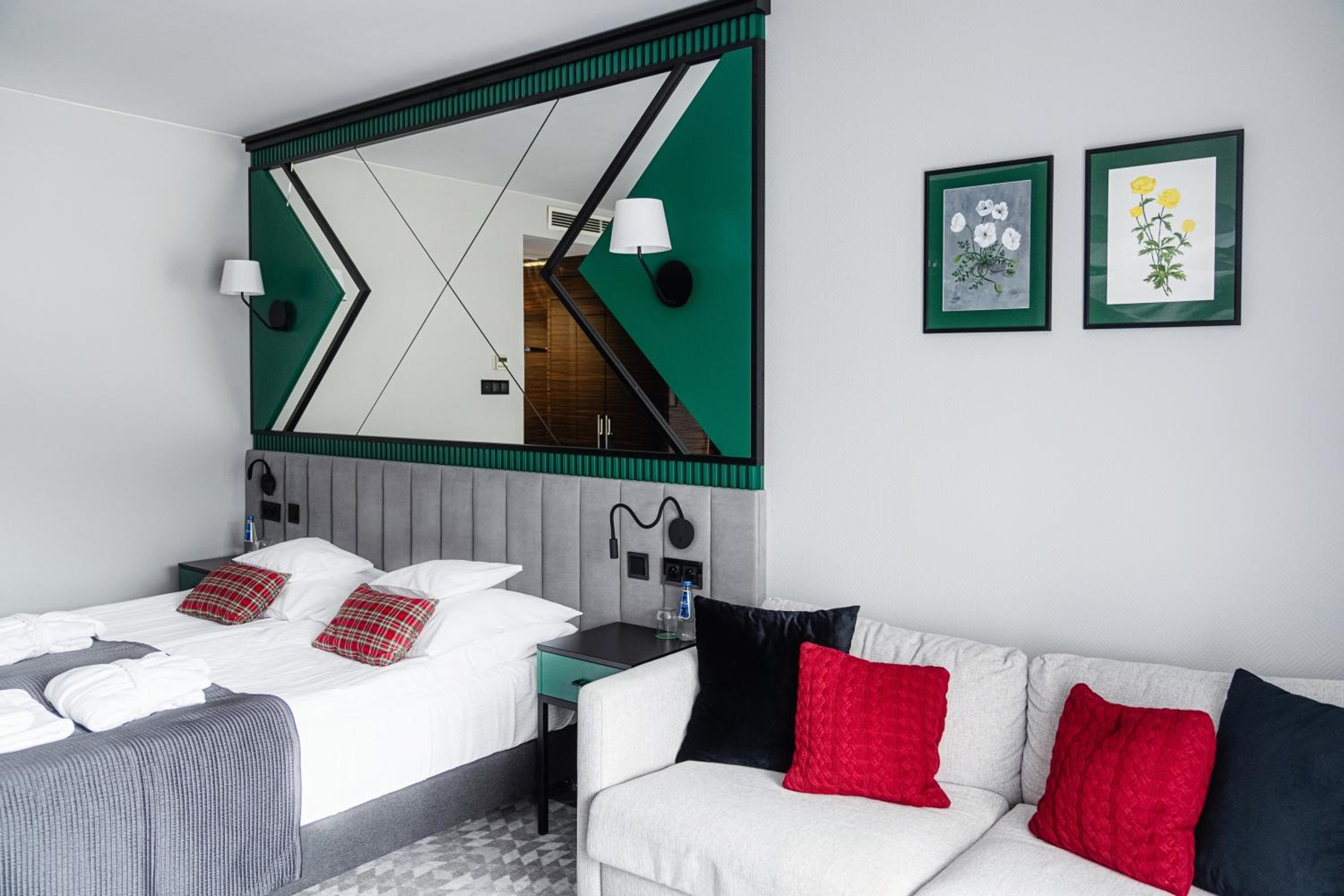 Standard Plus room with Balcony - Photo 8