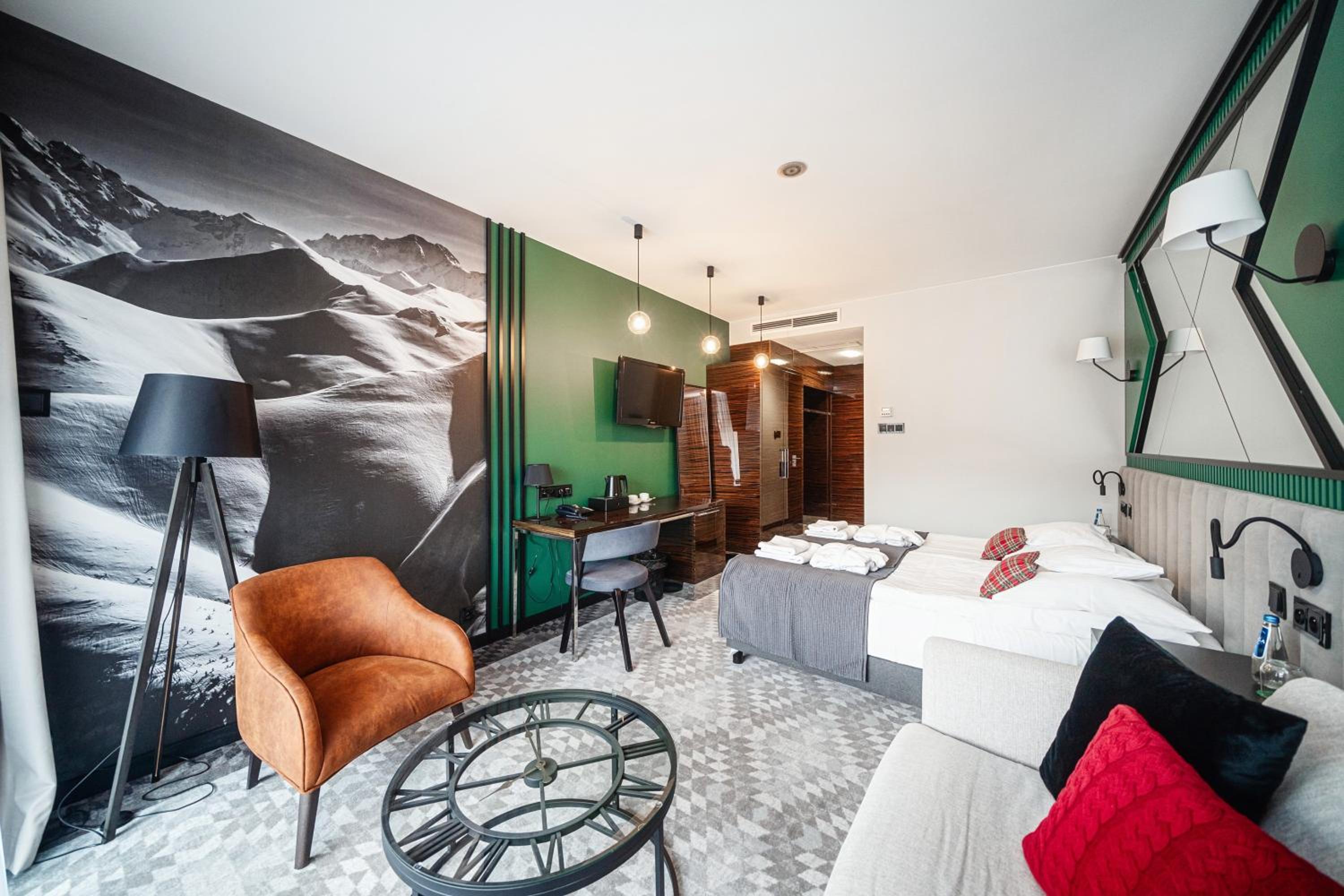 Standard Plus room with Balcony - Photo 12