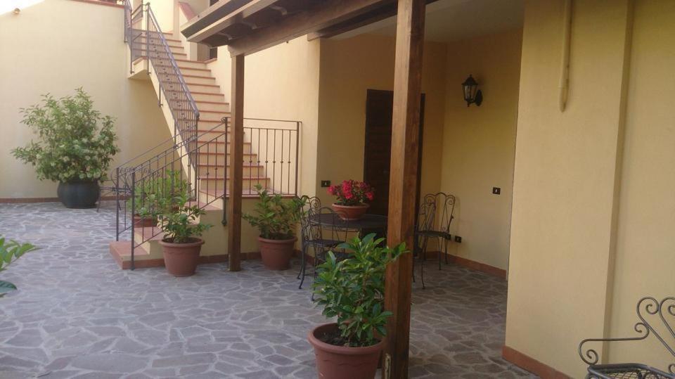 Apartment with Garden View - Photo 2
