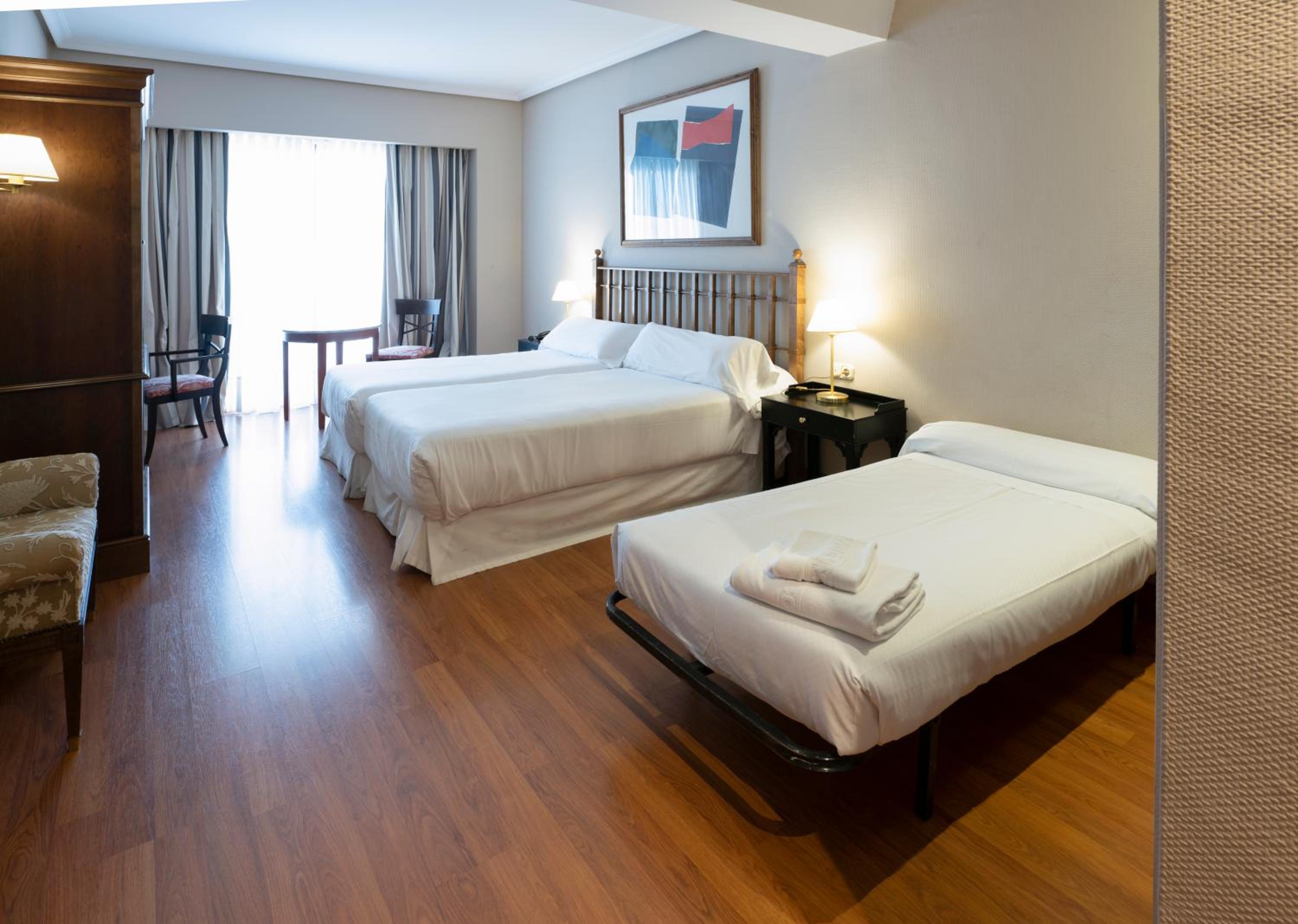 Habitación Doble o con Dos Camas con Cama Extra (3 Adultos)