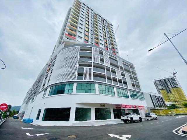 Apartment with Balcony photo 3