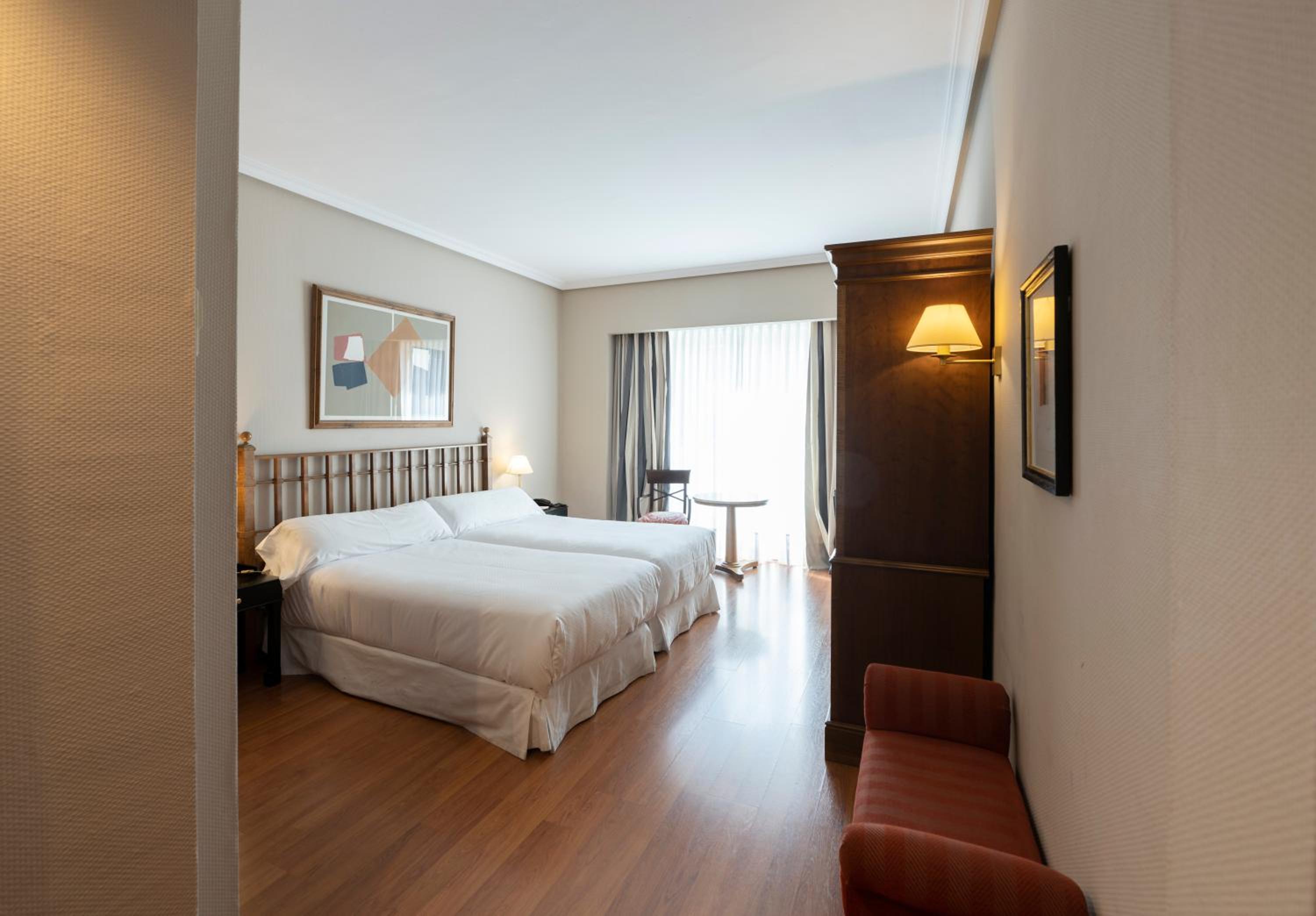 Double Room - Photo 9