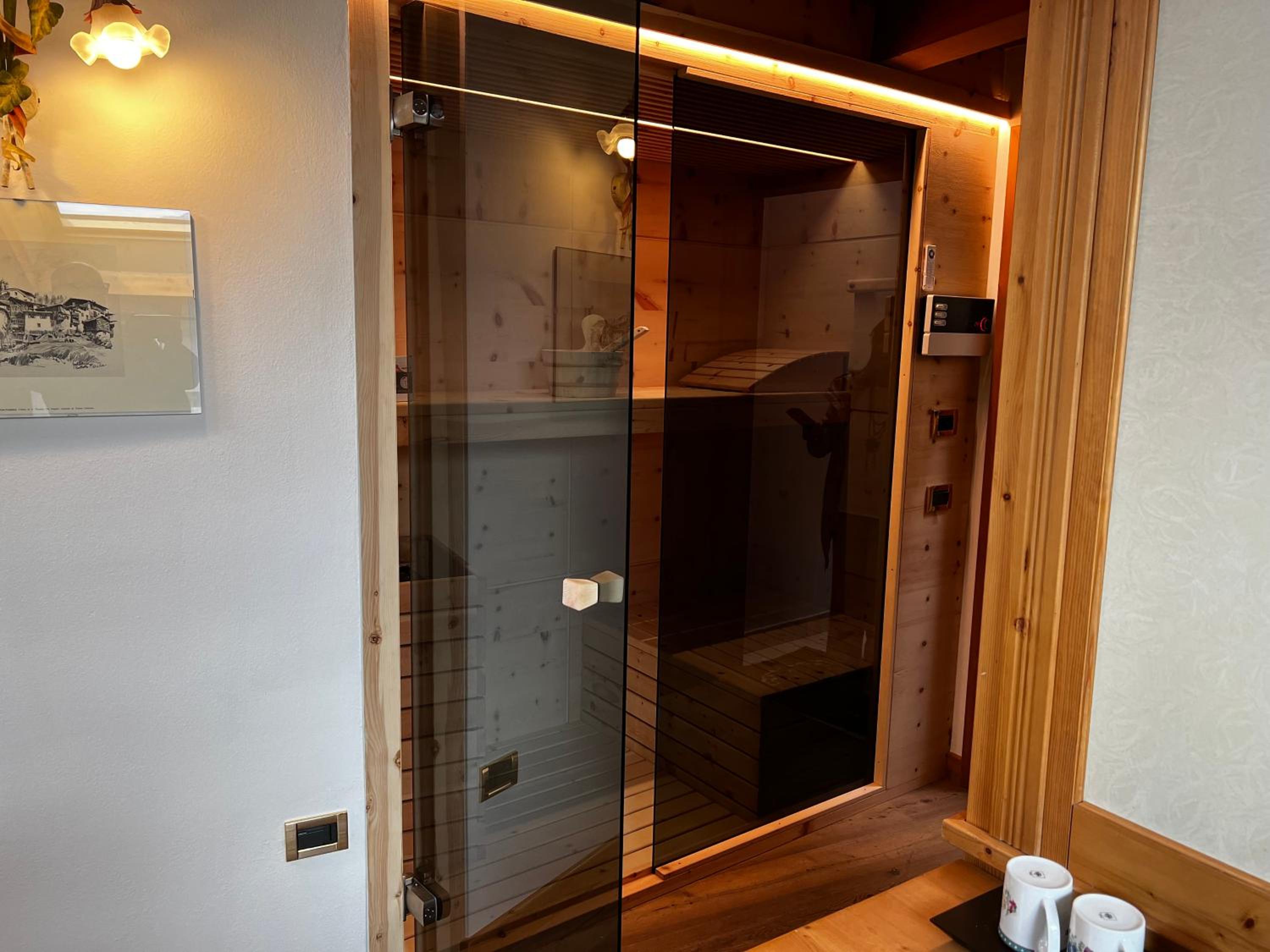 Suite With Sauna photo 2