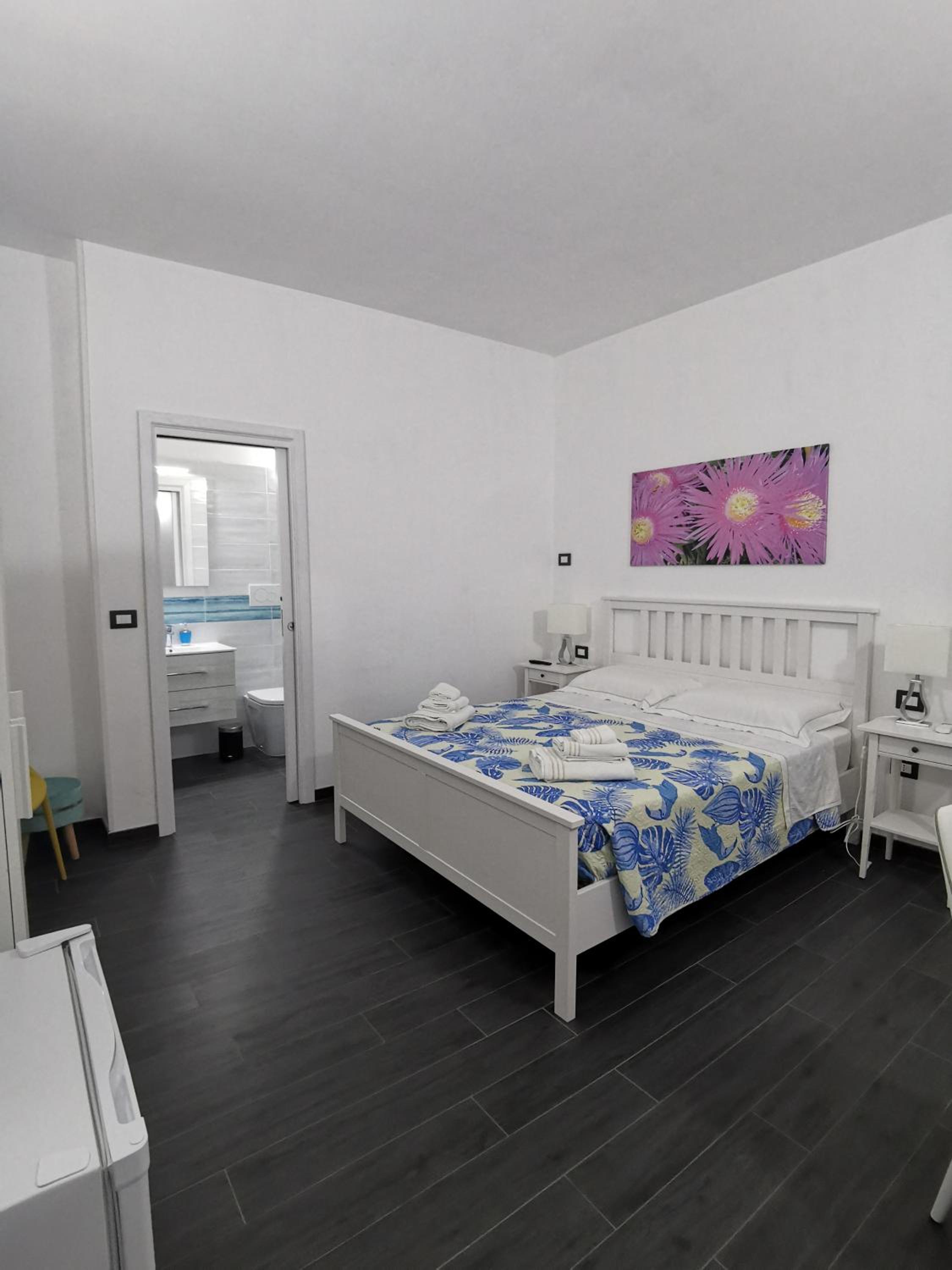 Double Room with Private Bathroom photo 1