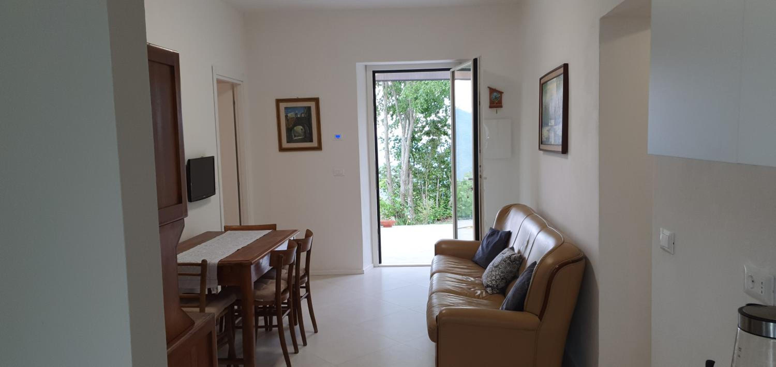 Three-Bedroom House photo 2