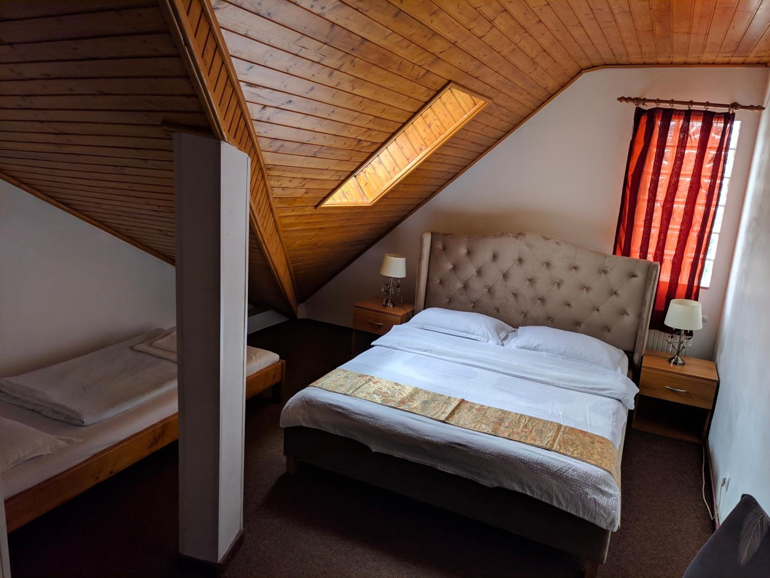 Triple Room - Photo 2