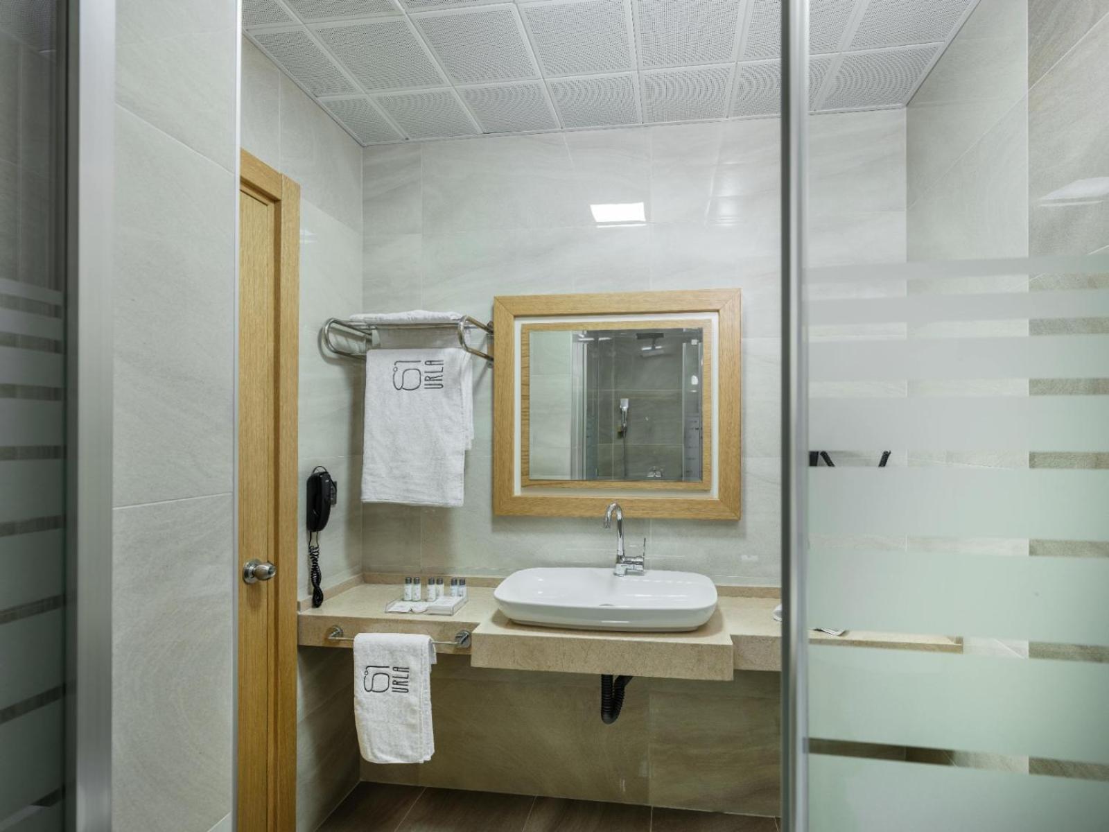 Standard Double Room - Photo 4