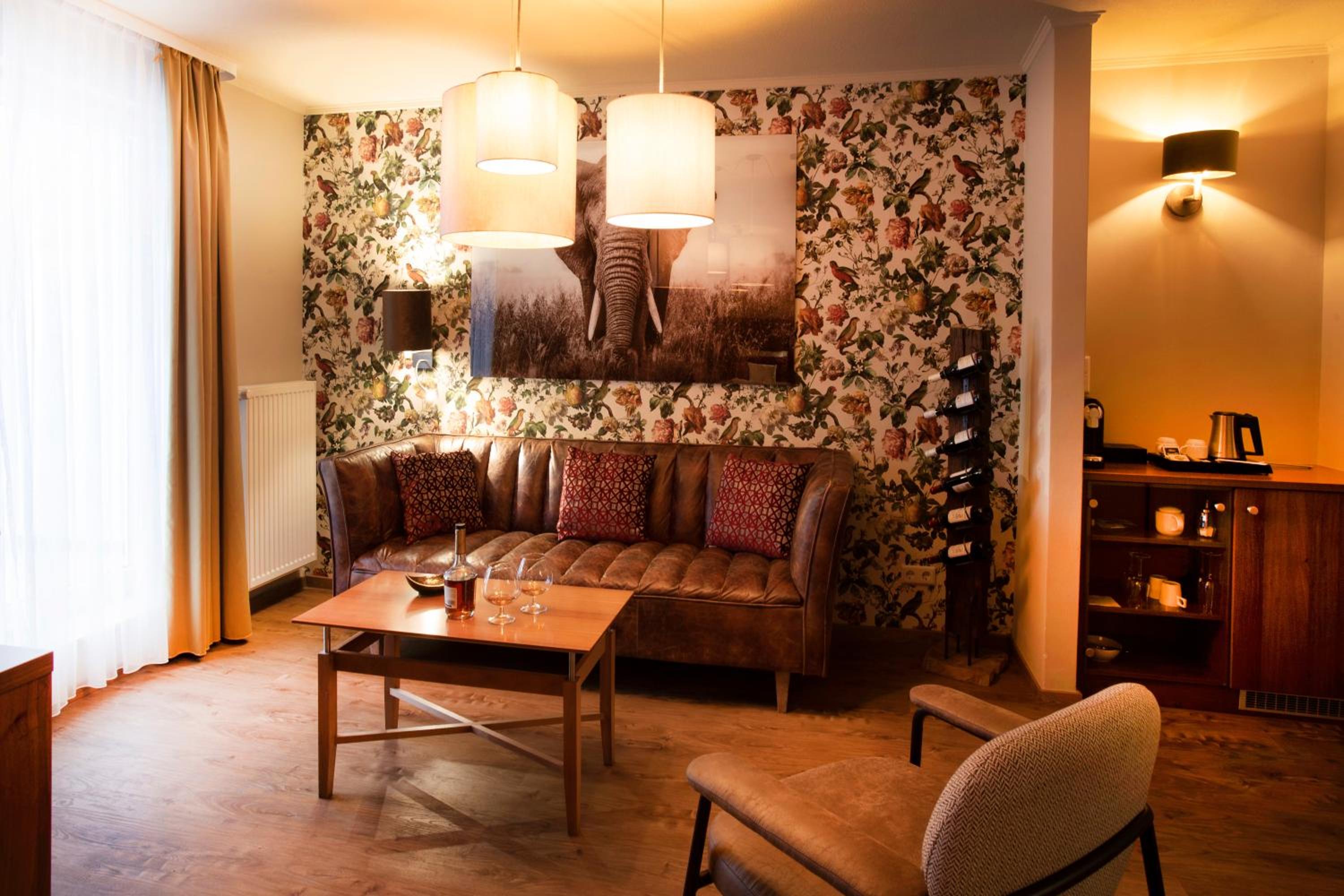 Suite - Photo 4