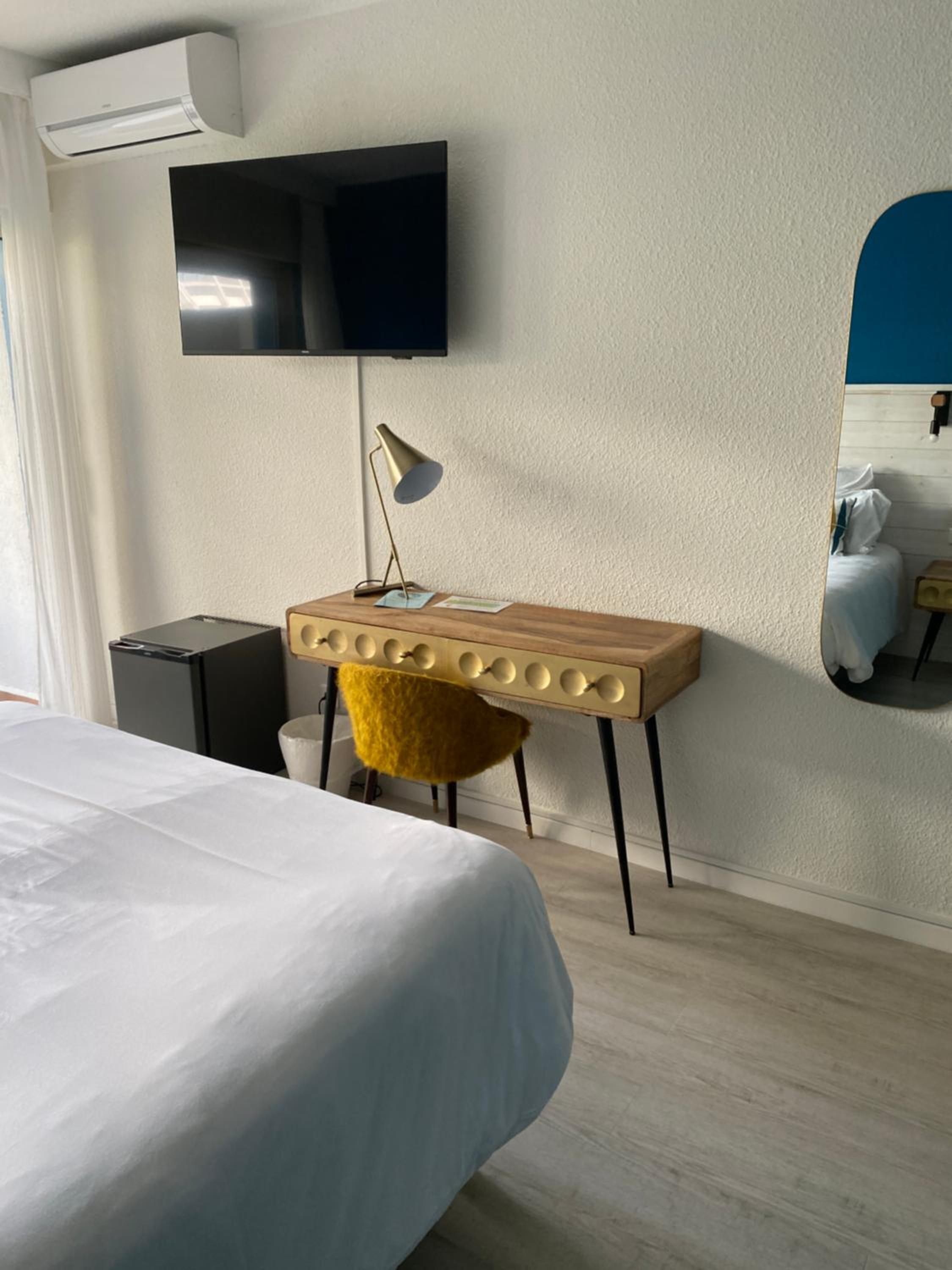 Double Room - Beachside photo 1