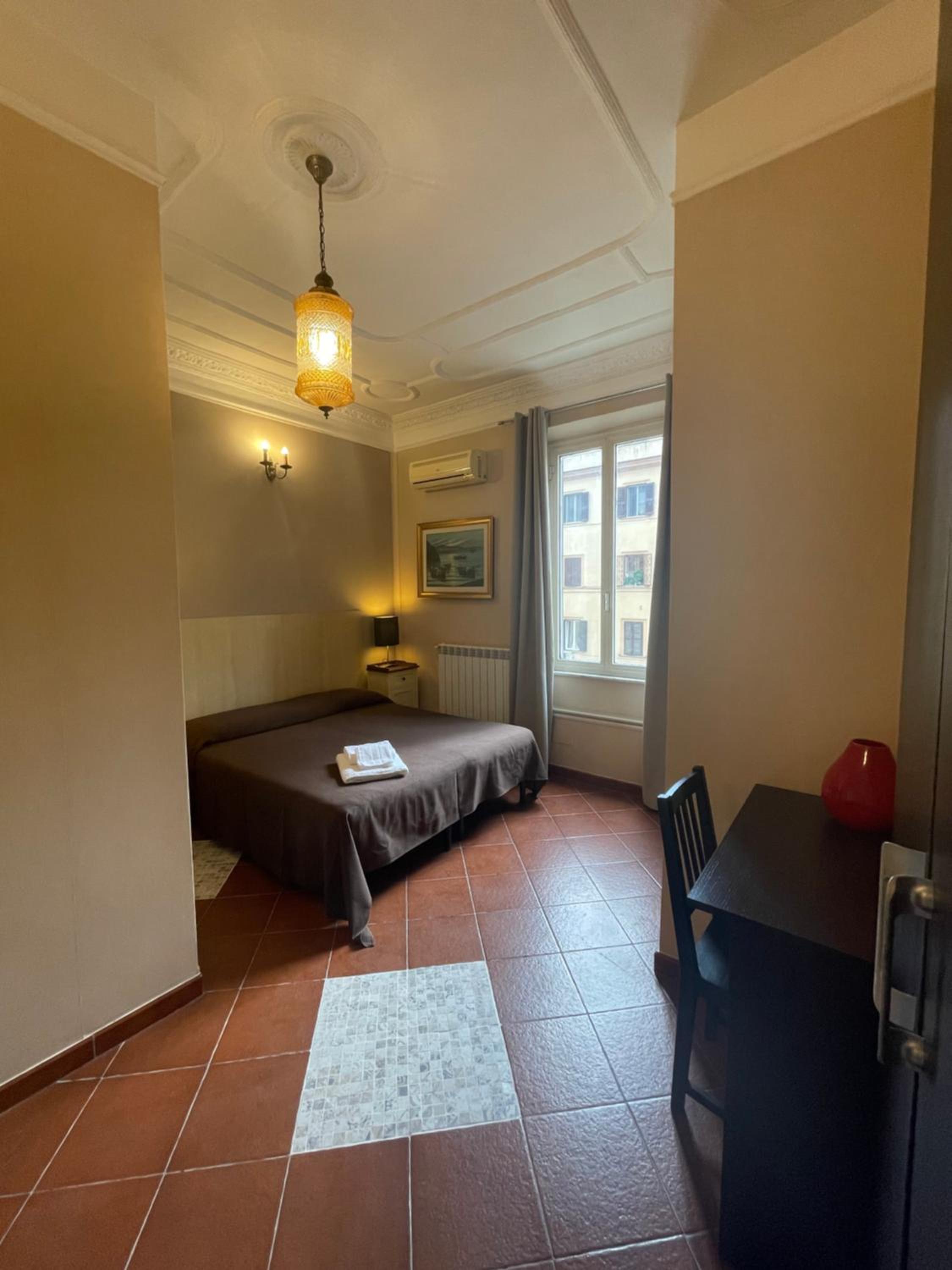 Large Double or Twin Room photo 2
