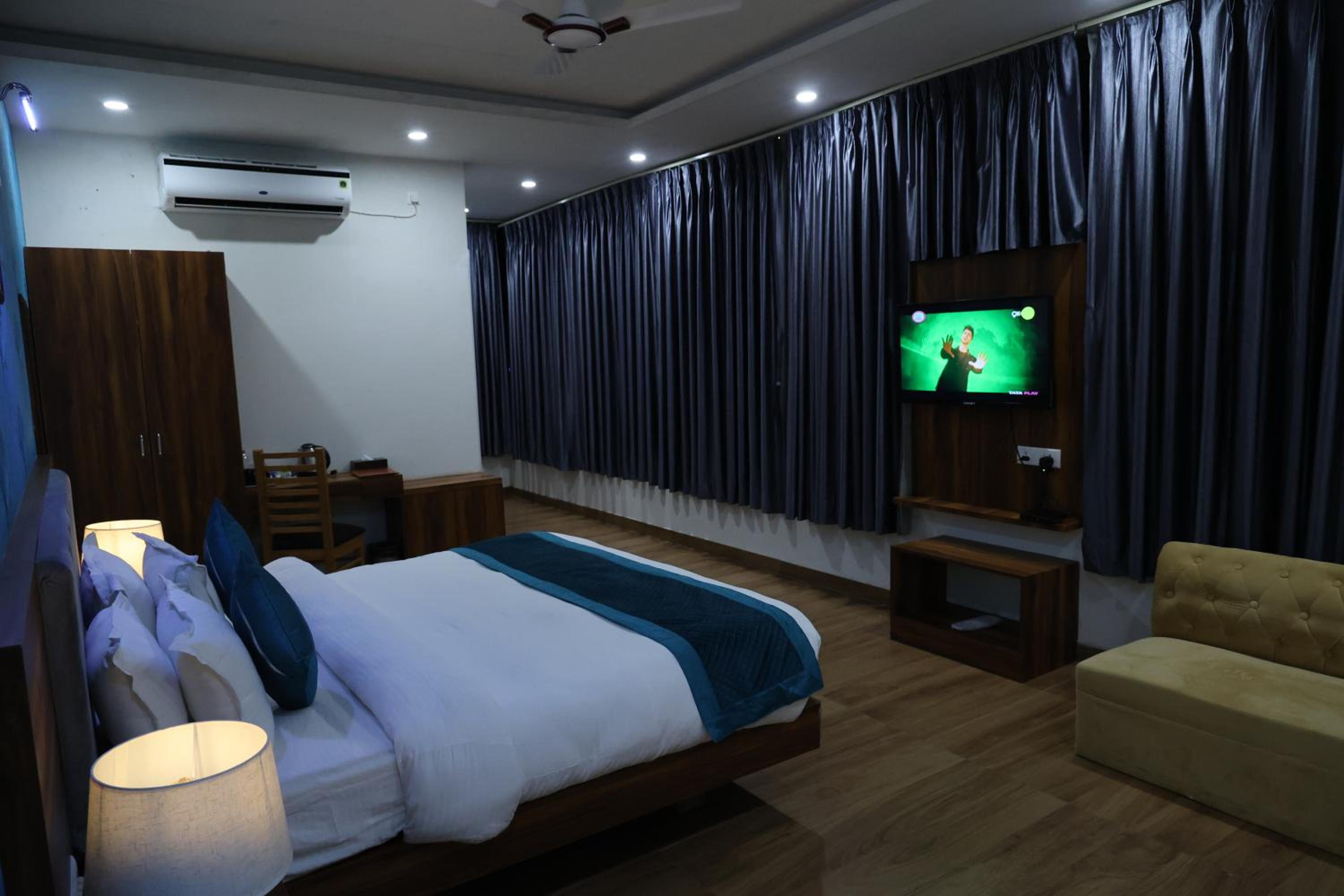 Double Room - Photo 1