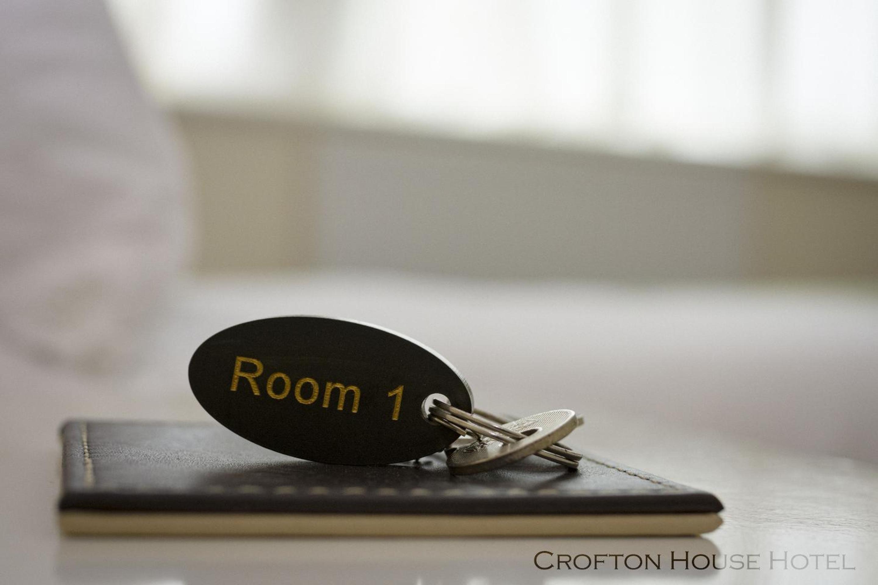 Double Room with Private Bathroom - Photo 10
