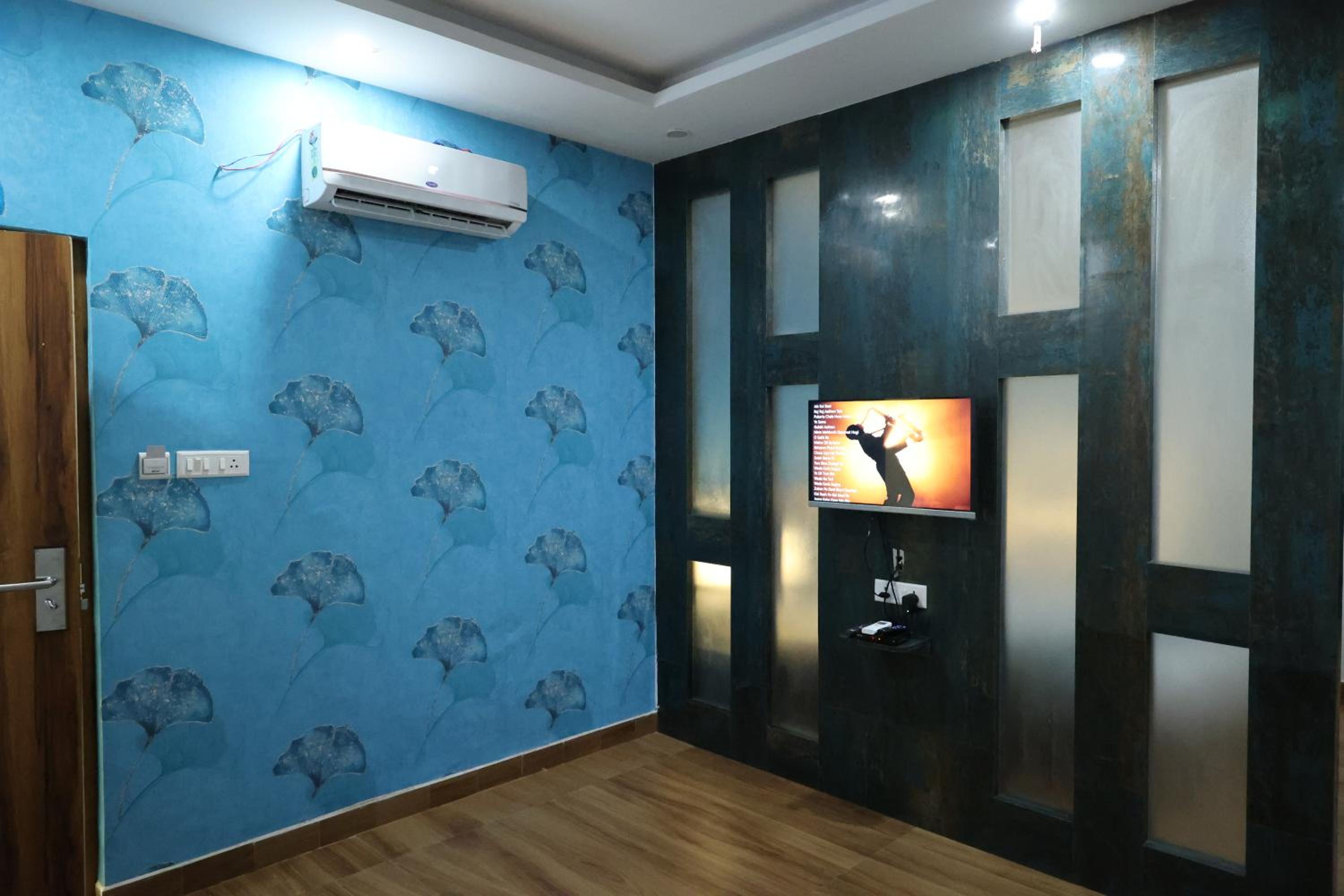 Double Room - Photo 5