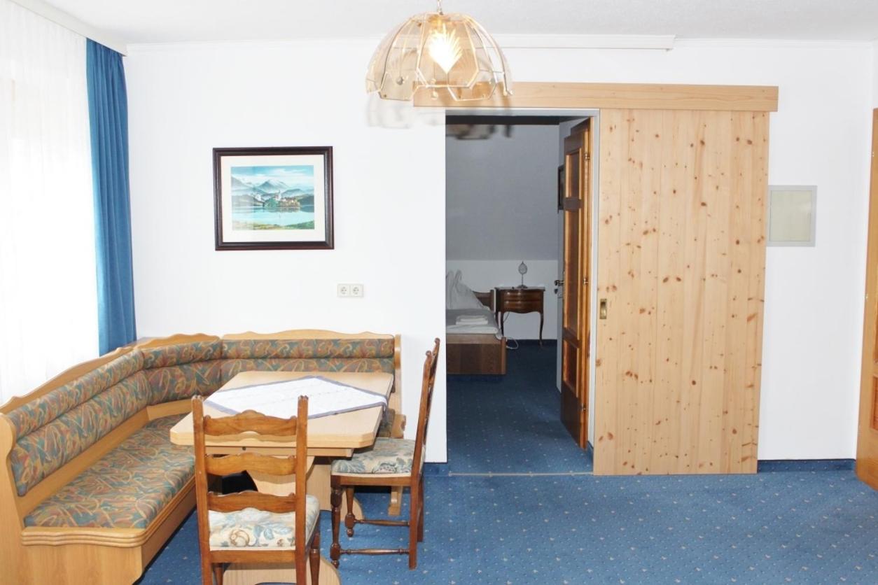 Budget Double Room photo 2