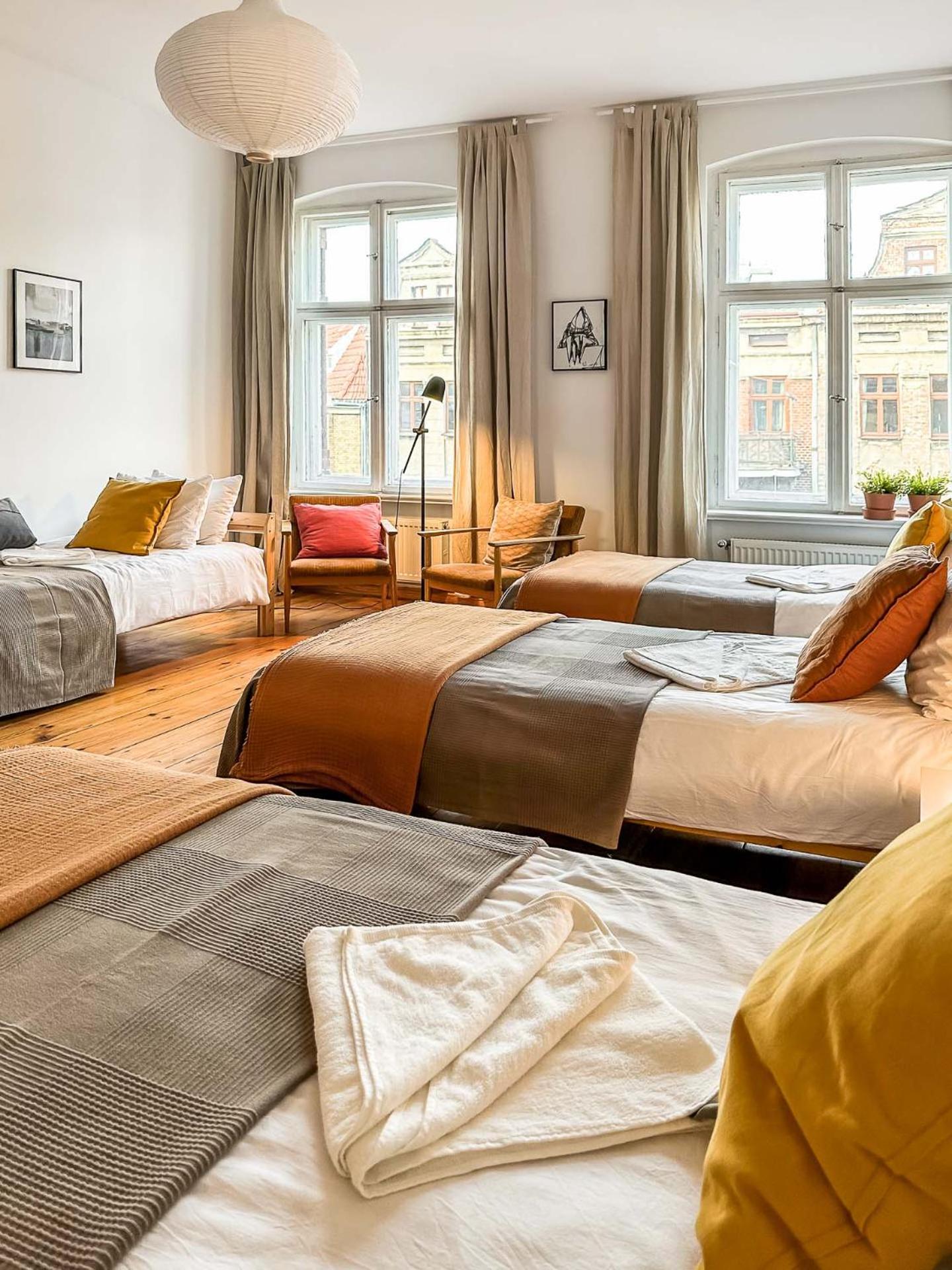 Scandi Two-Bedroom Apartment with Living Room  - Photo 3
