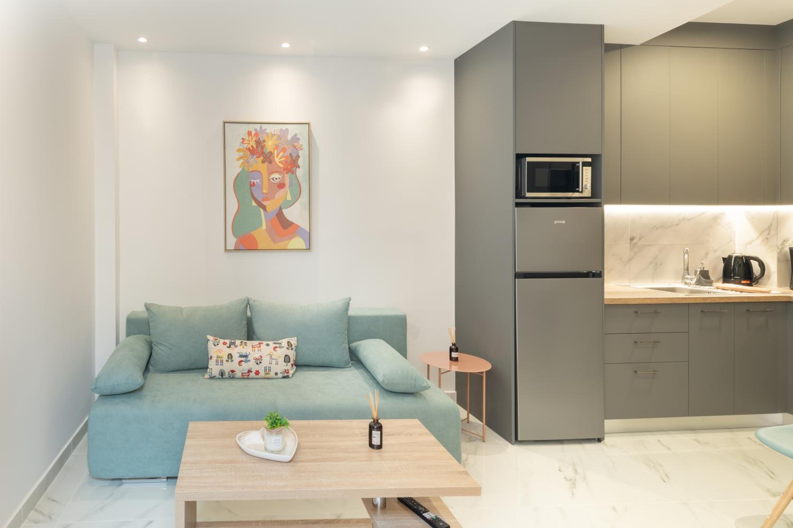 One-Bedroom Apartment