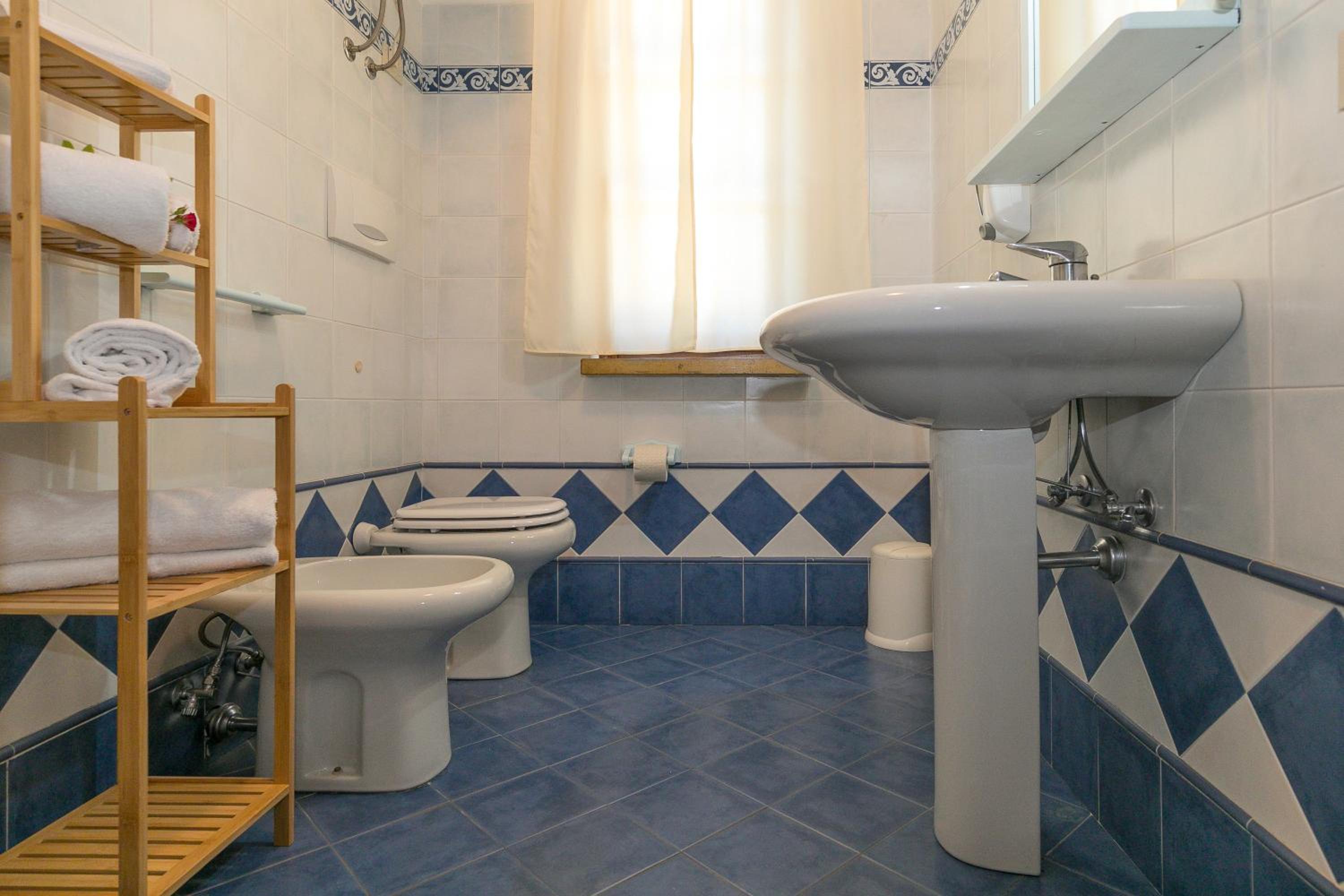 One-Bedroom House photo 3
