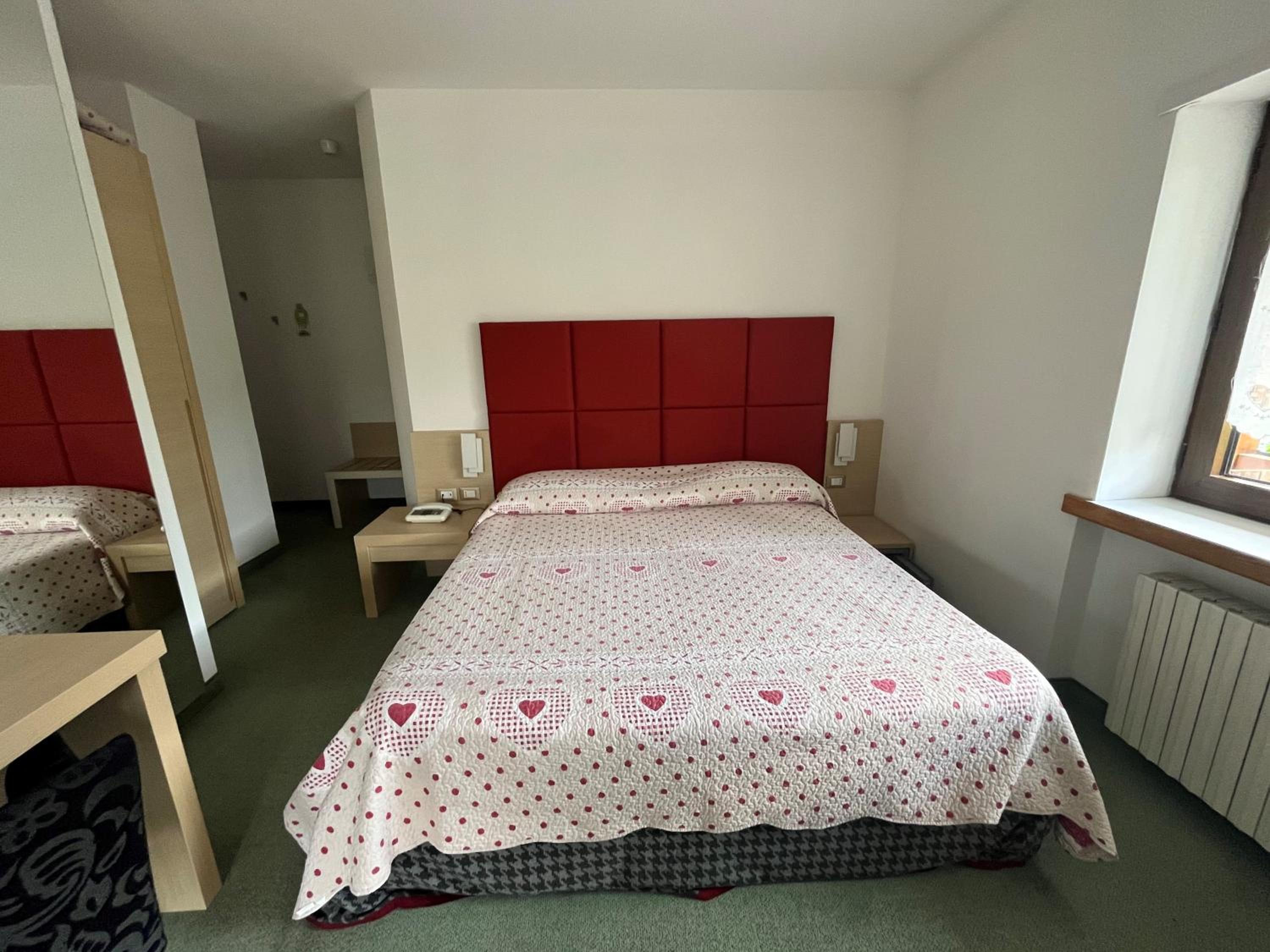 Double  Room - Photo 9