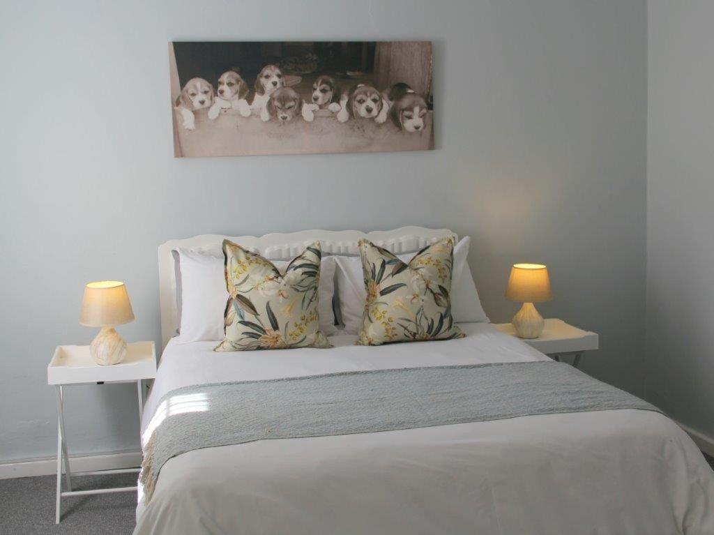 Double Room with Private External Bathroom photo 1