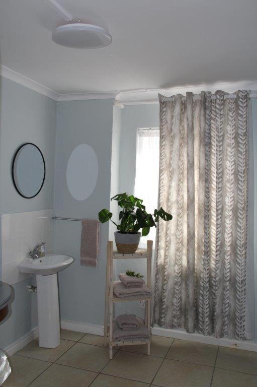 Double Room with Private External Bathroom photo 2