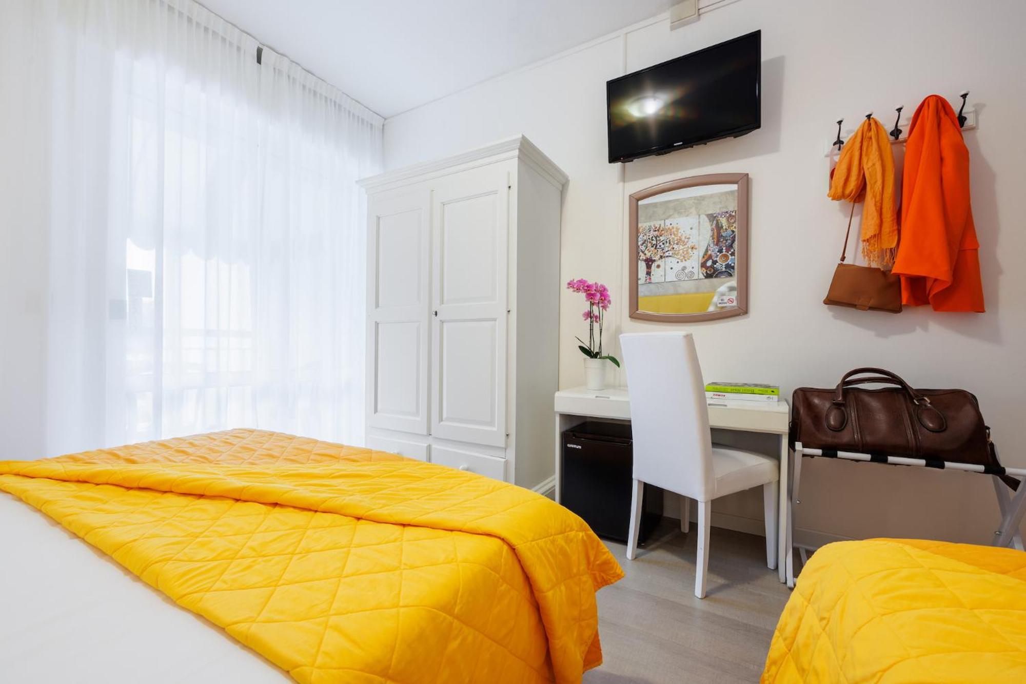 Triple Room with Balcony photo 2
