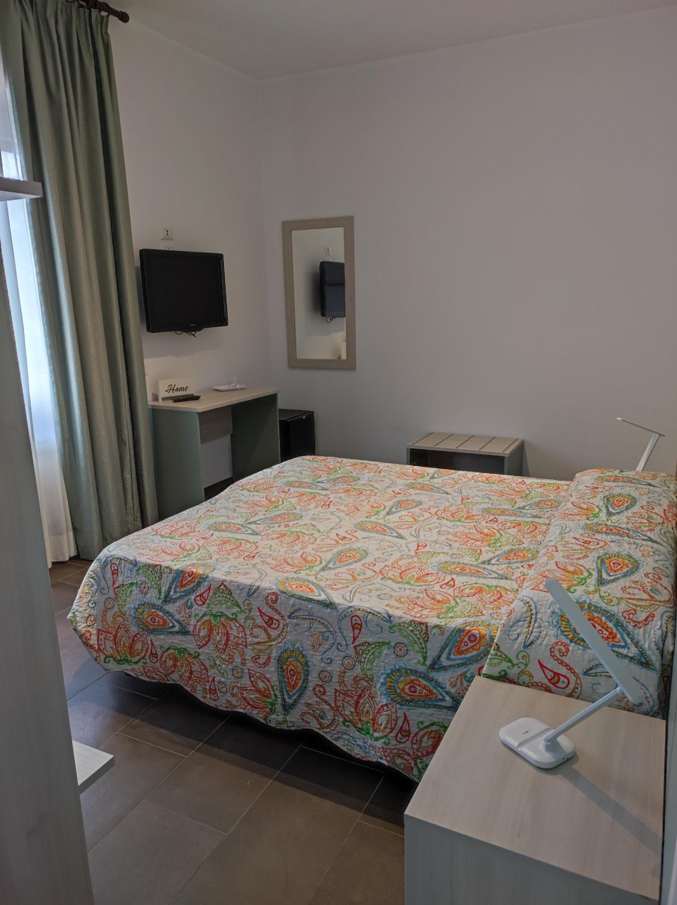 Double or Twin Room photo 2