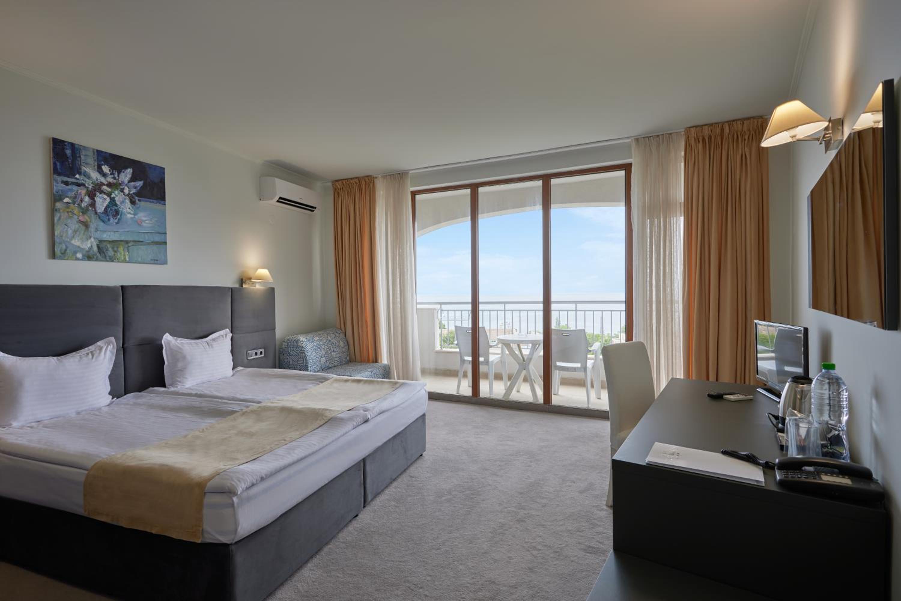 Double Or Twin Room With Balcony And Sea View