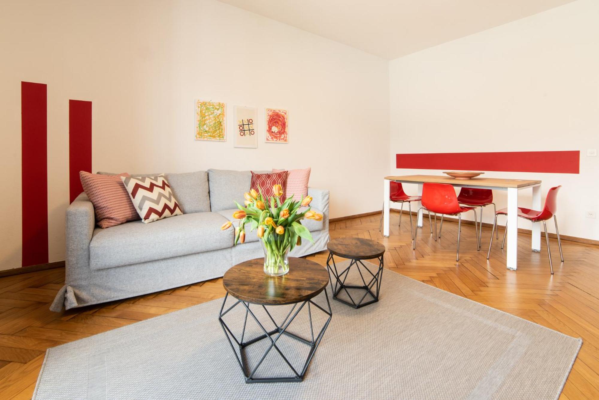 Two-Bedroom Apartment with Balcony photo 2