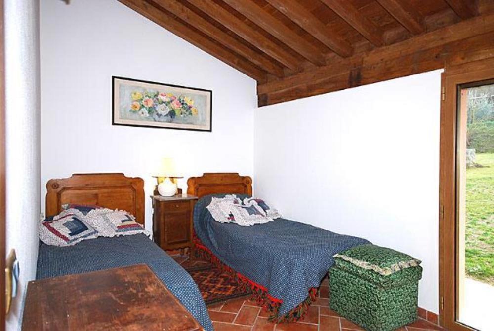 Villa photo 1