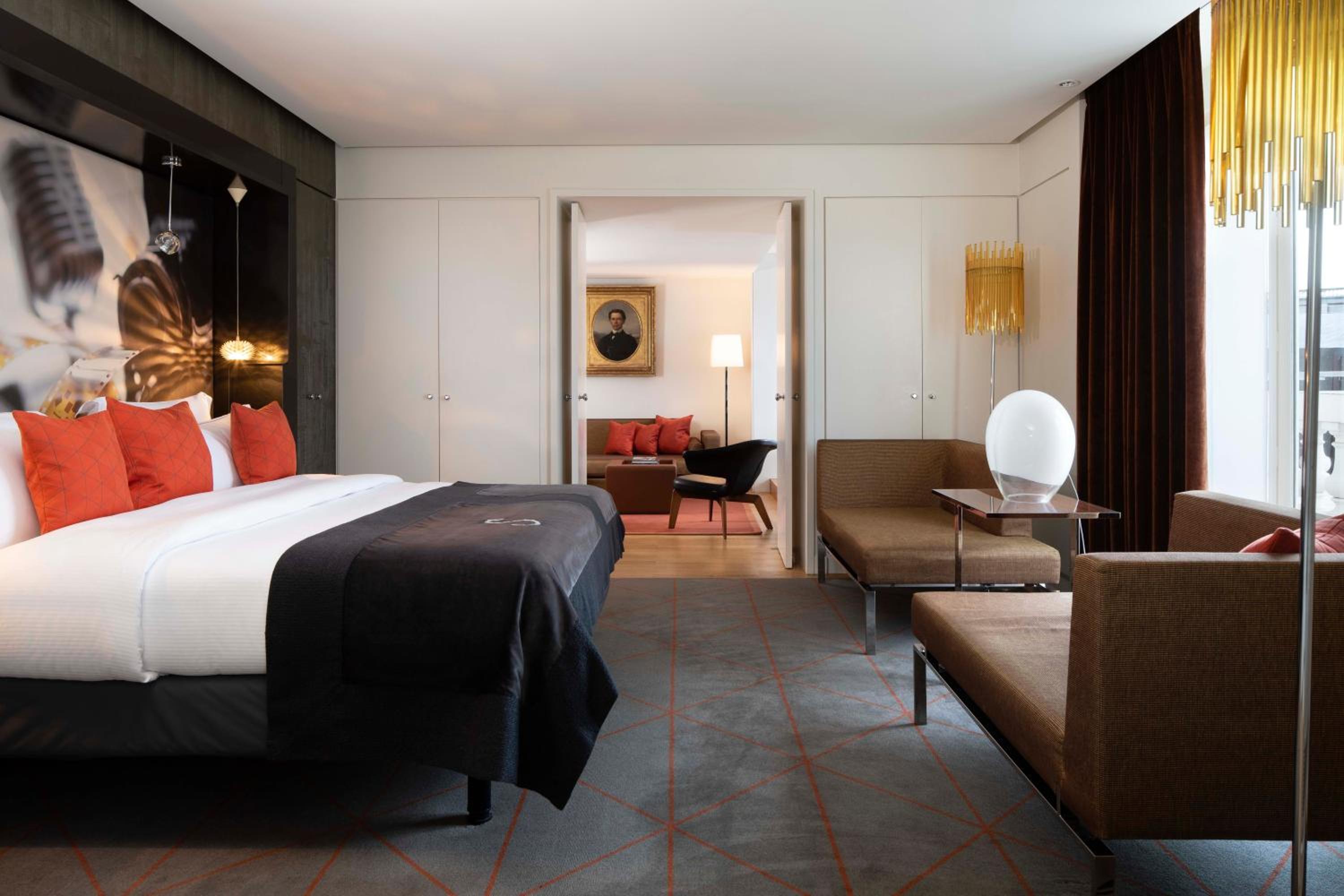 Eiffel Suite photo 1