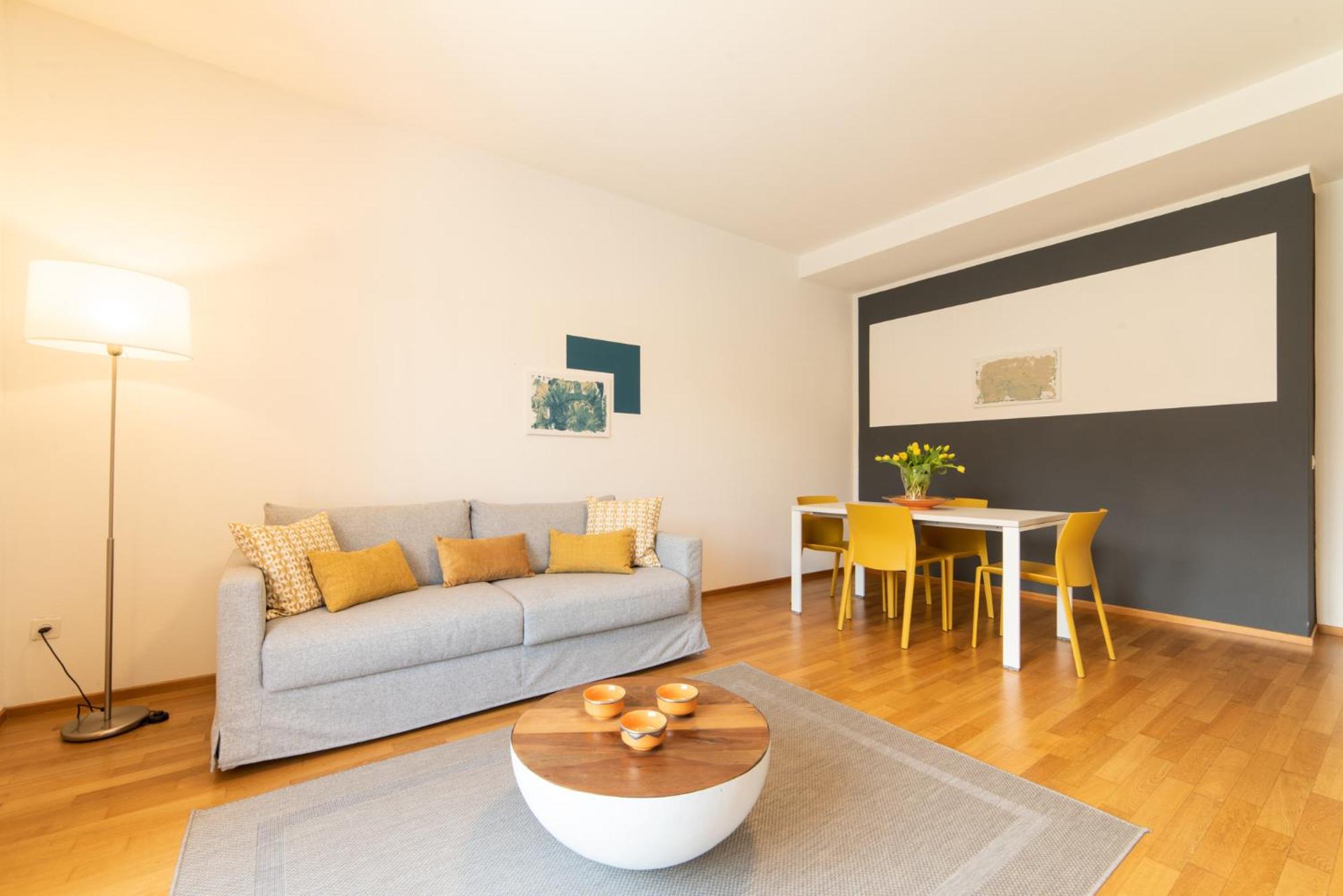 One-Bedroom Apartment with Balcony photo 1