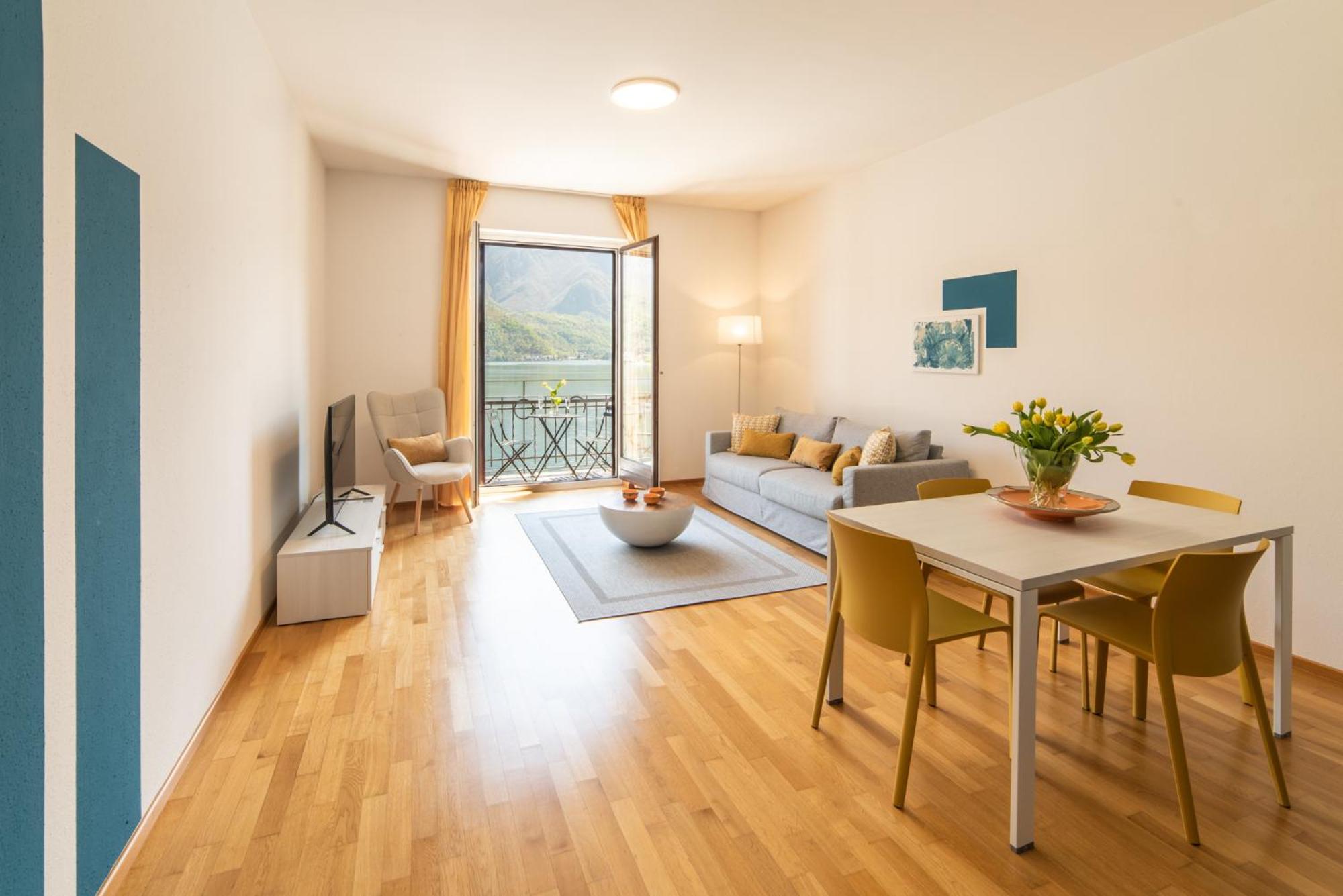One-Bedroom Apartment with Balcony photo 3
