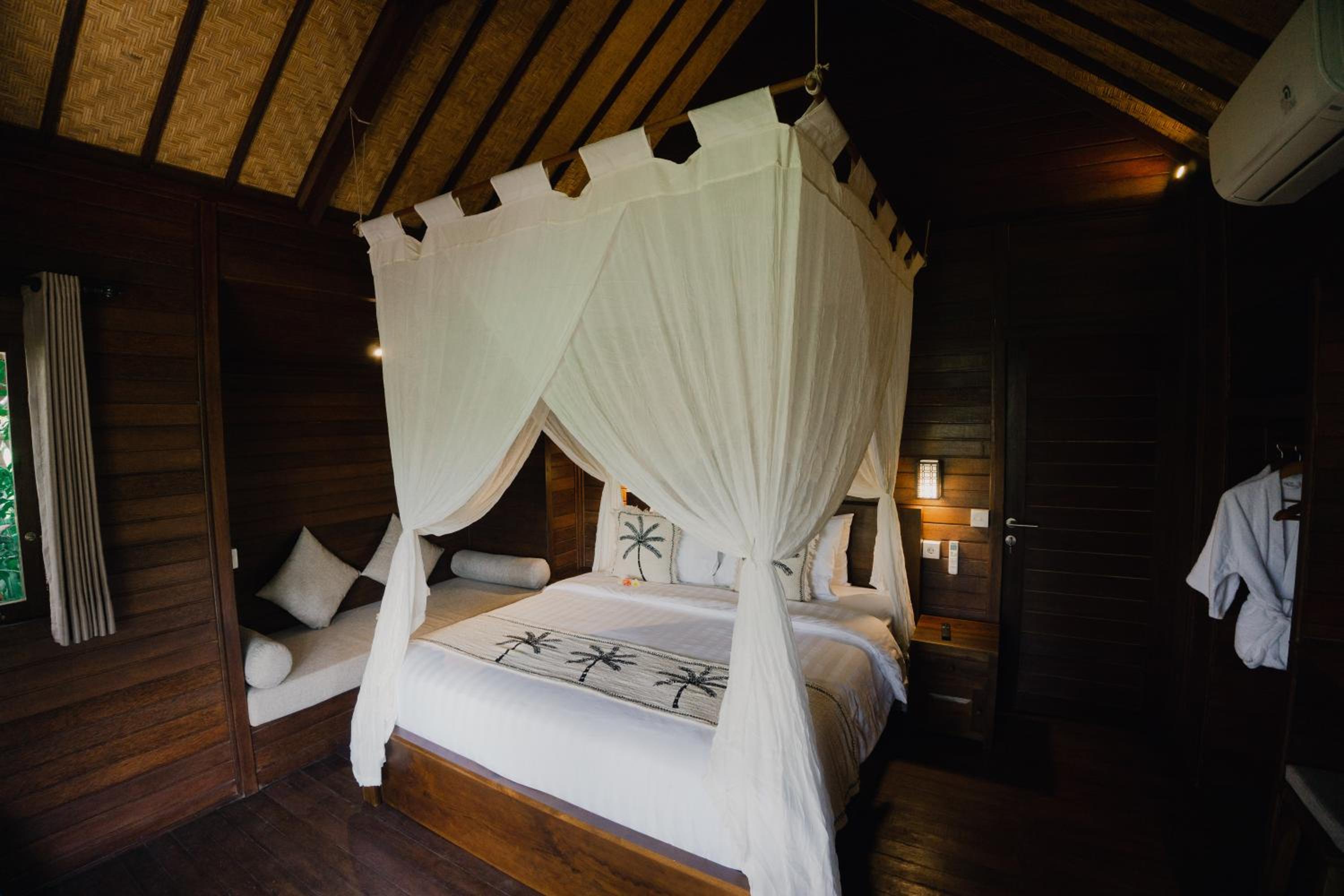 Double Room with Garden View - Photo 10