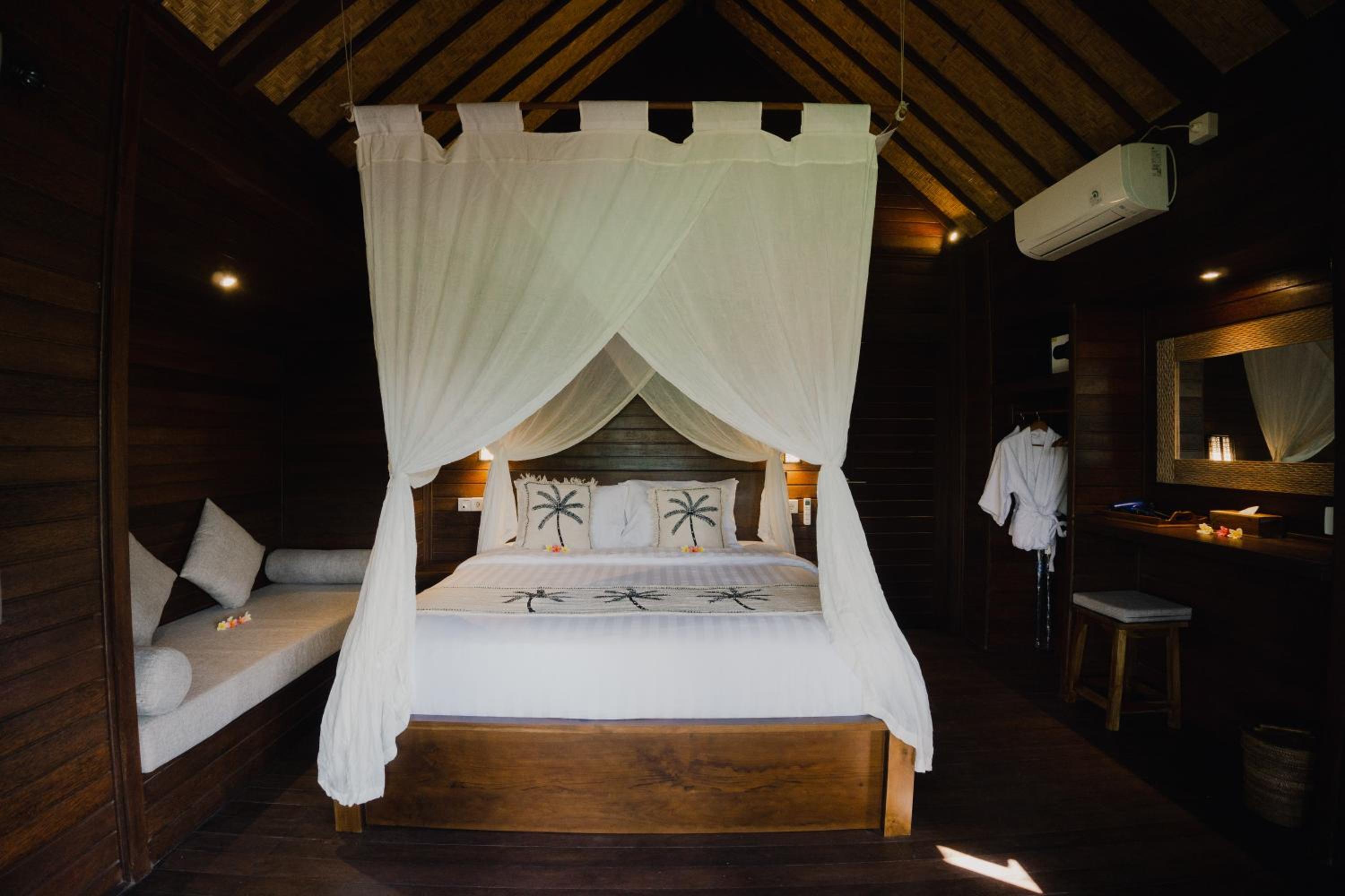 Double Room with Garden View - Photo 3