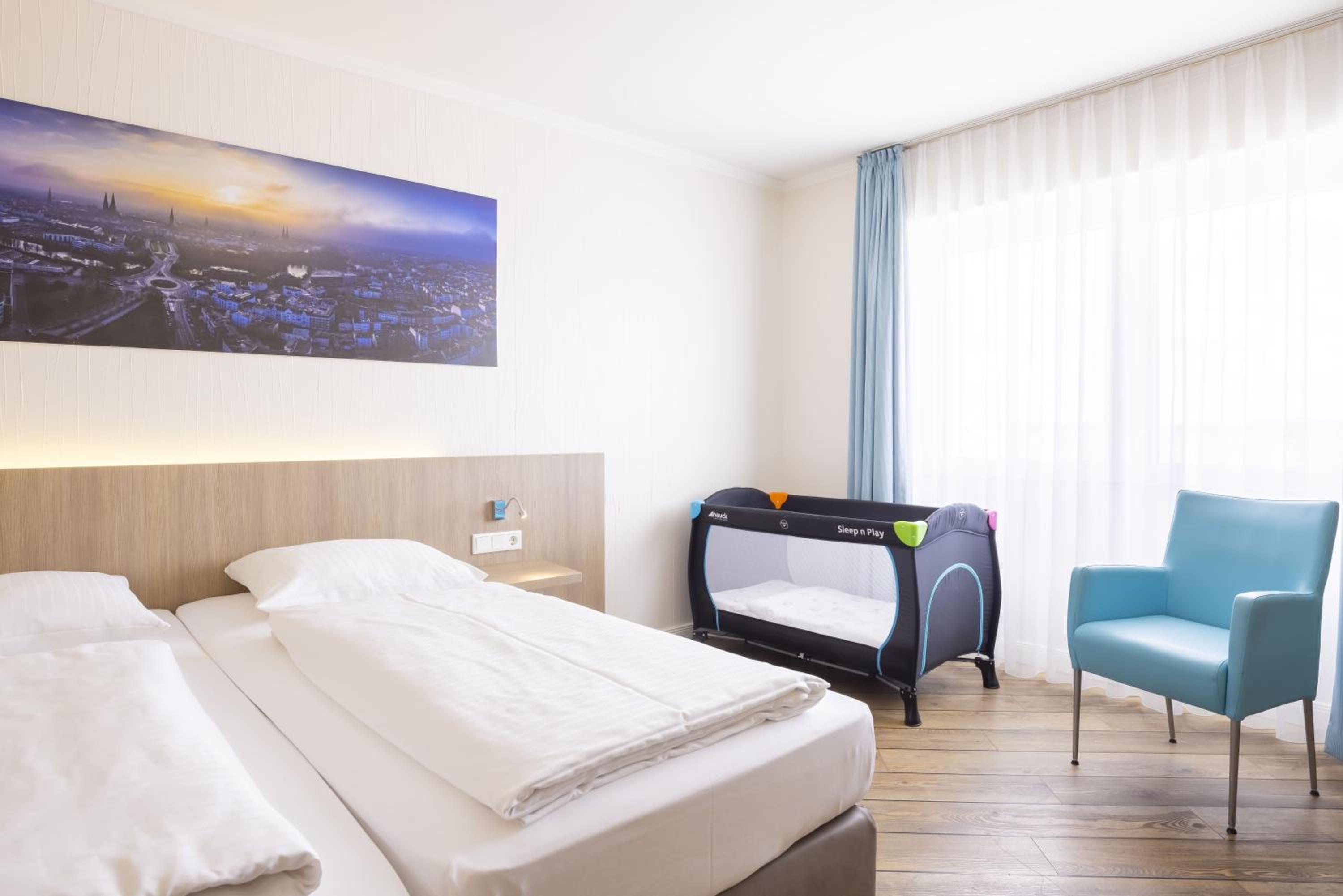Standard Double Room - Photo 3