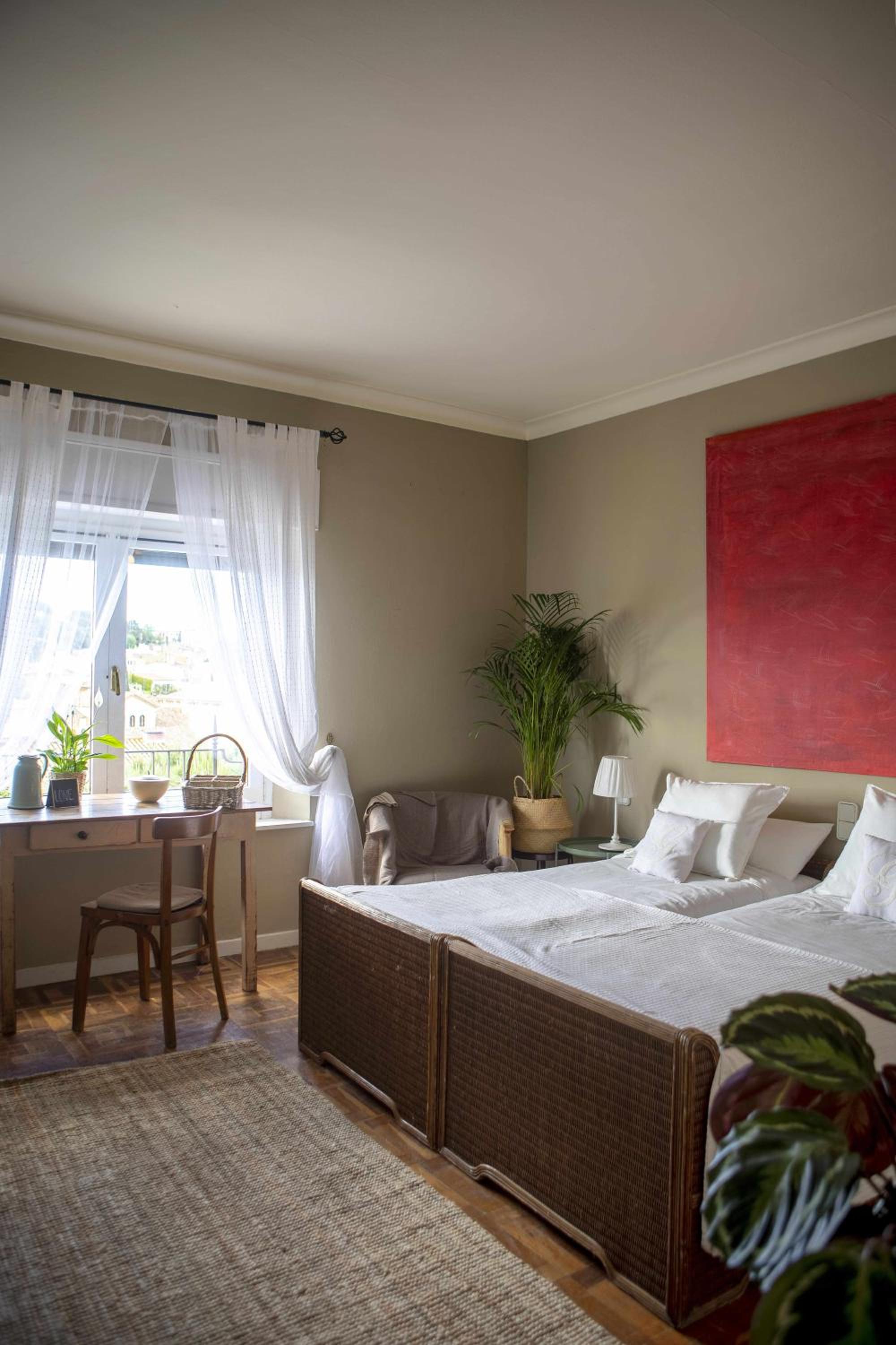 Deluxe Double Room with Extra Bed photo 3