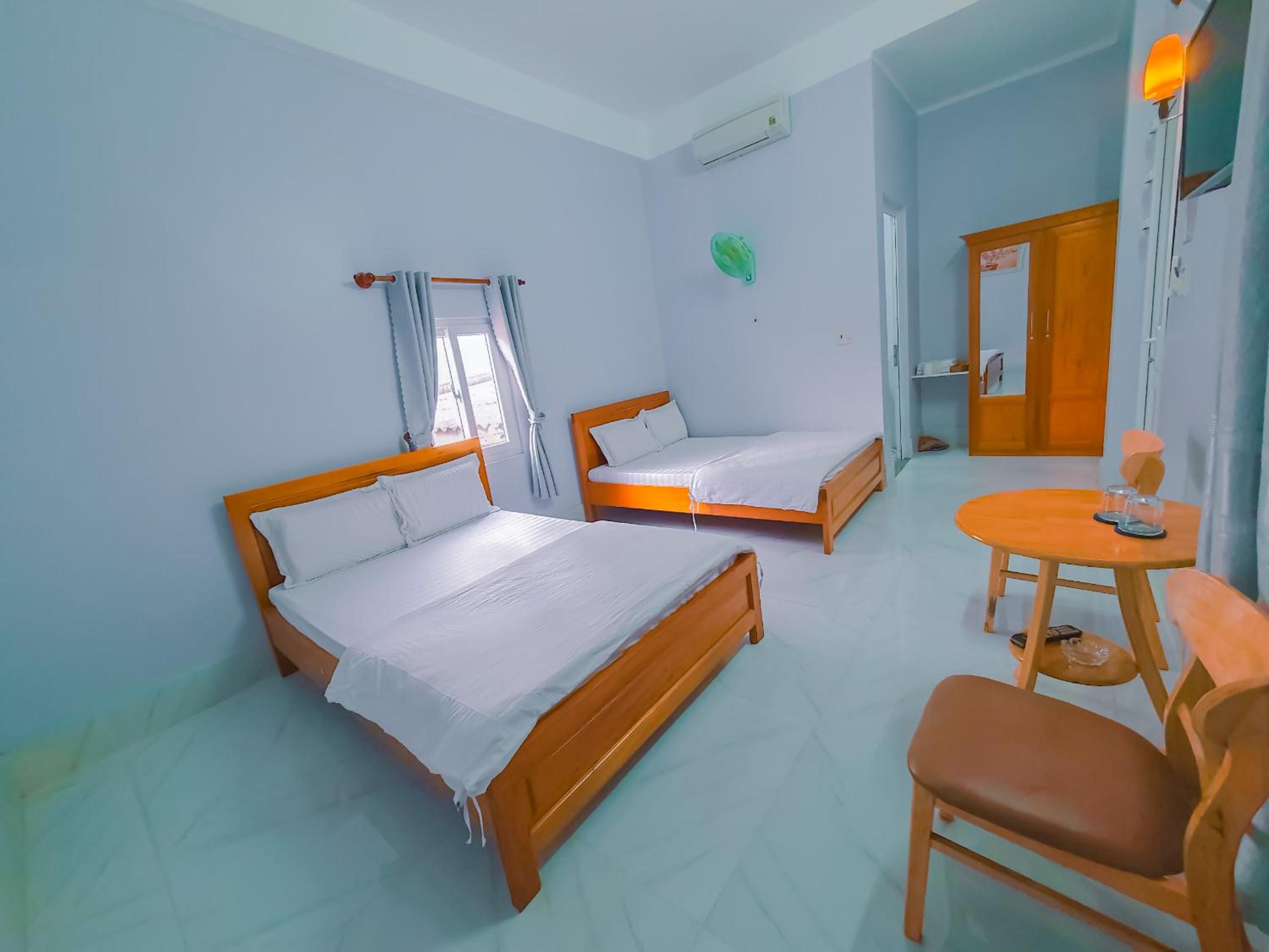 Quadruple Room with Sea View photo 3